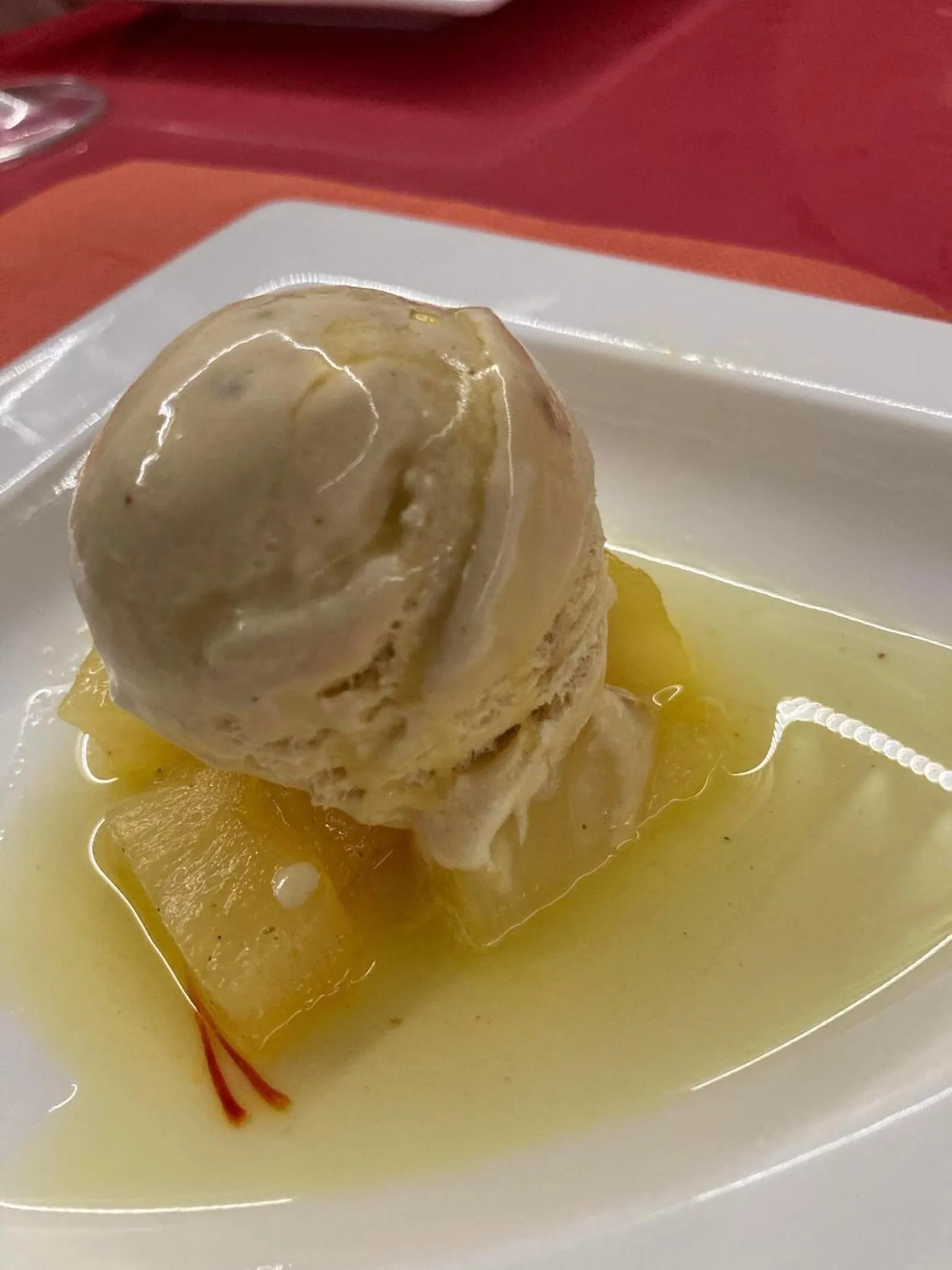 Dinner in HISTOIRE D'Ô - Les Piscines - Chambres d'hôtes