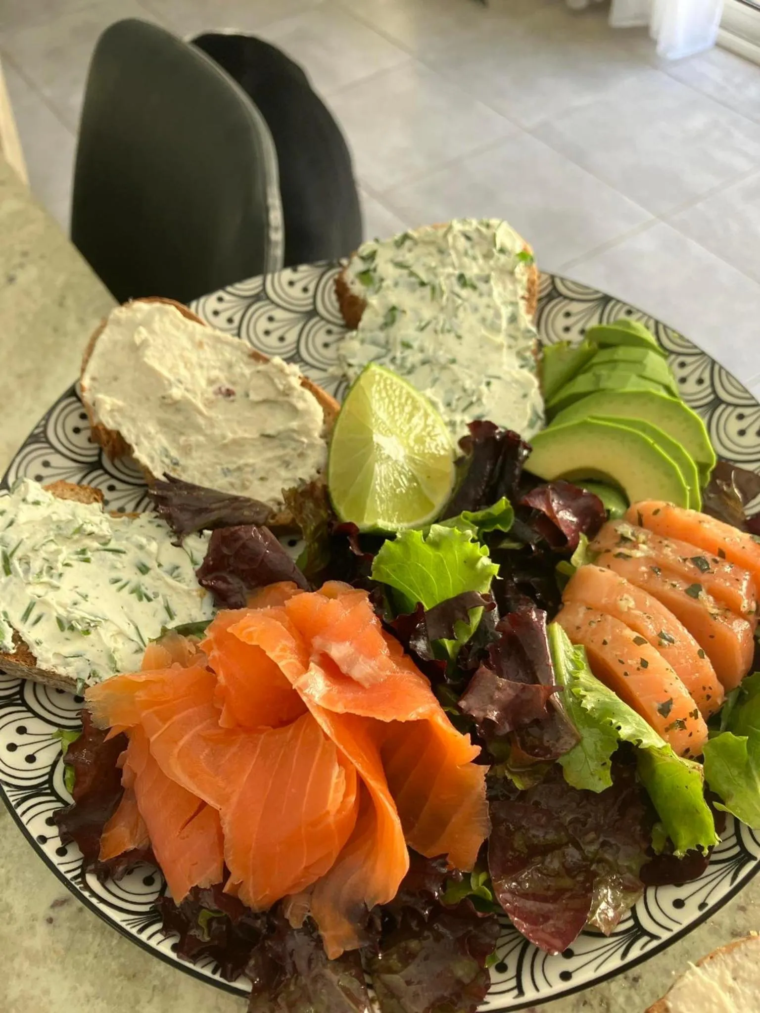 Lunch in HISTOIRE D'Ô - Les Piscines - Chambres d'hôtes