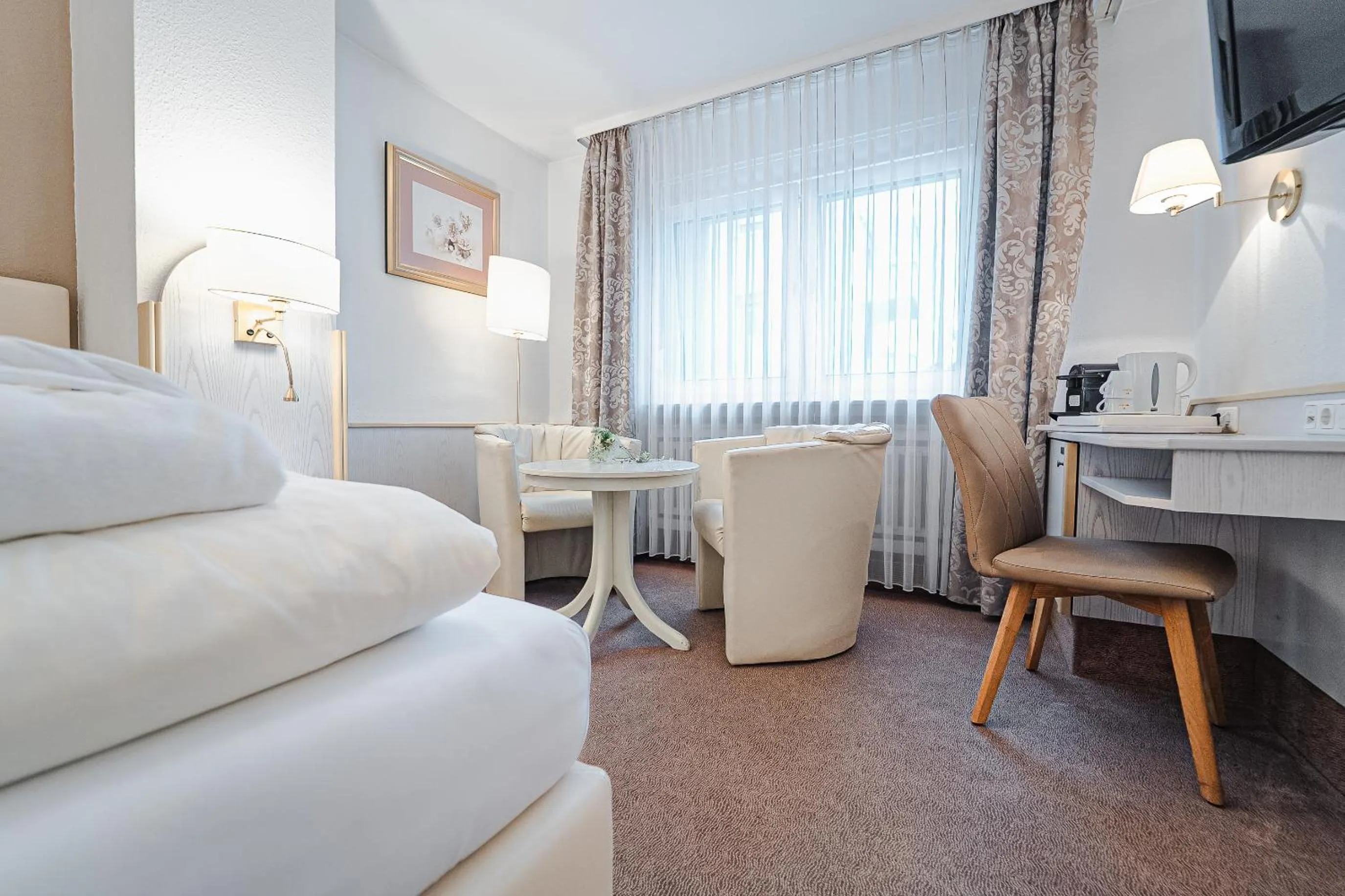 Photo of the whole room, Bed in Sletz Parkhotel - Superior