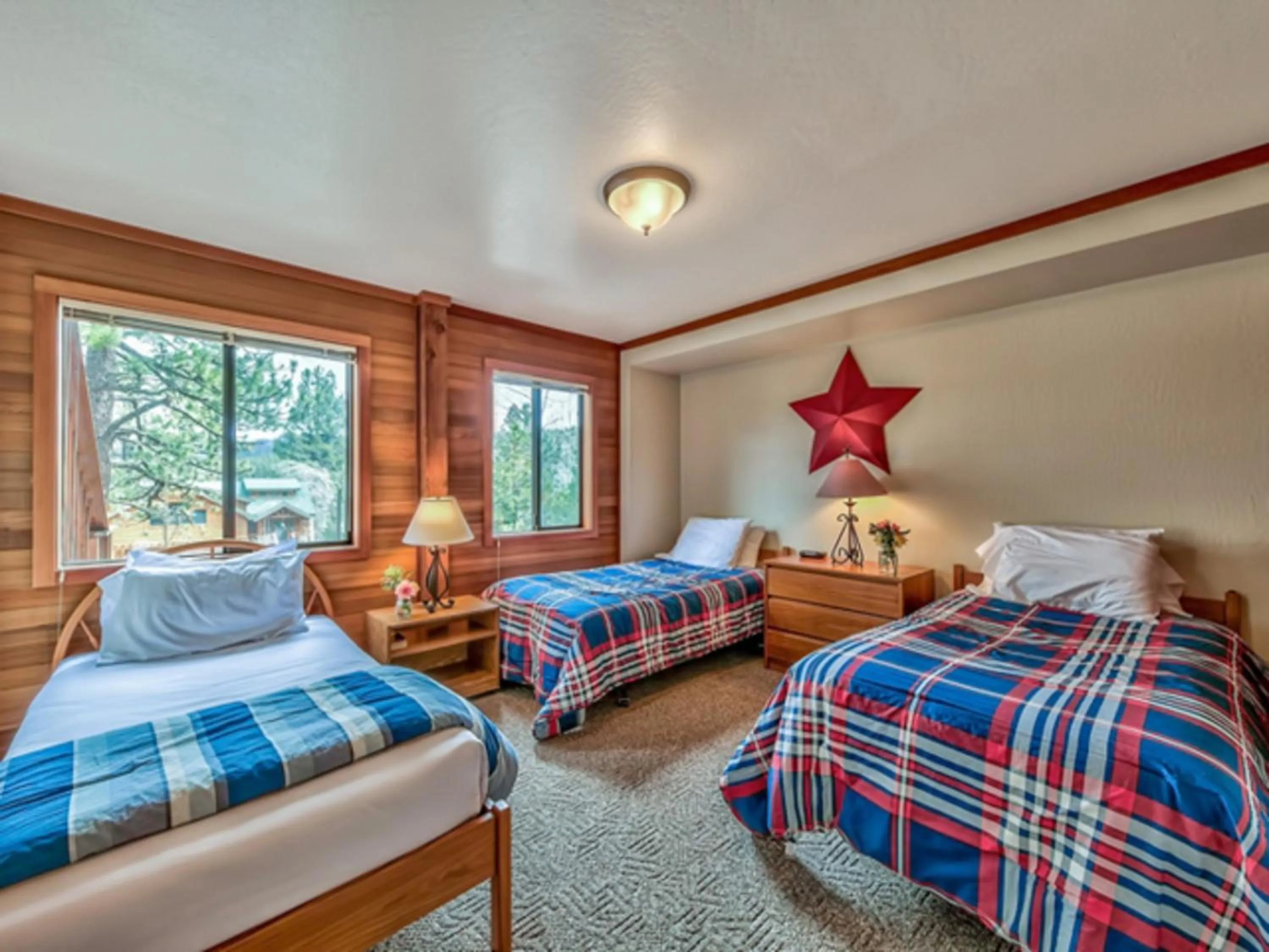 Bedroom, Bed in Northstar California Resort