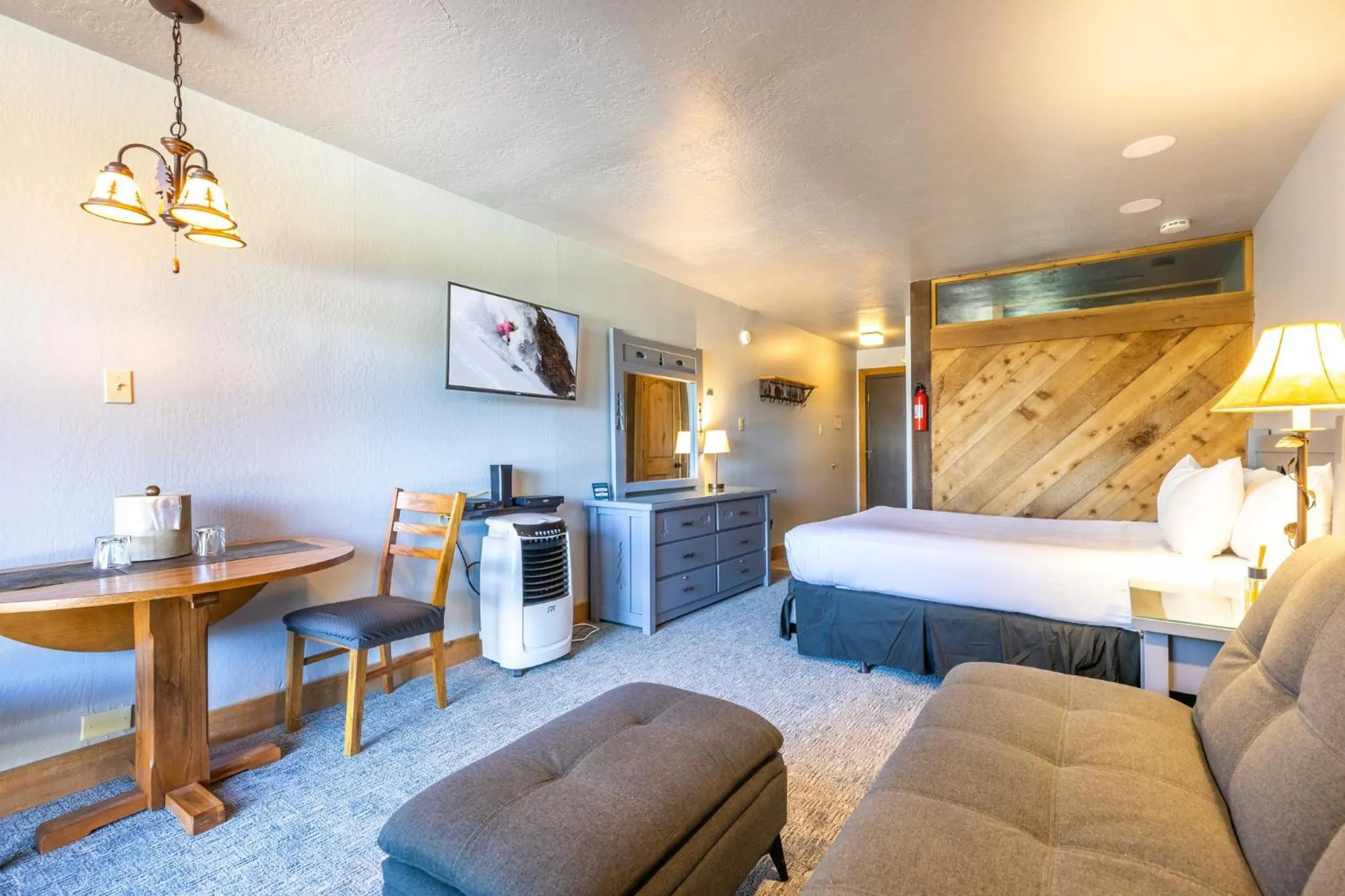 Kitchen or kitchenette, Bed in Northstar California Resort