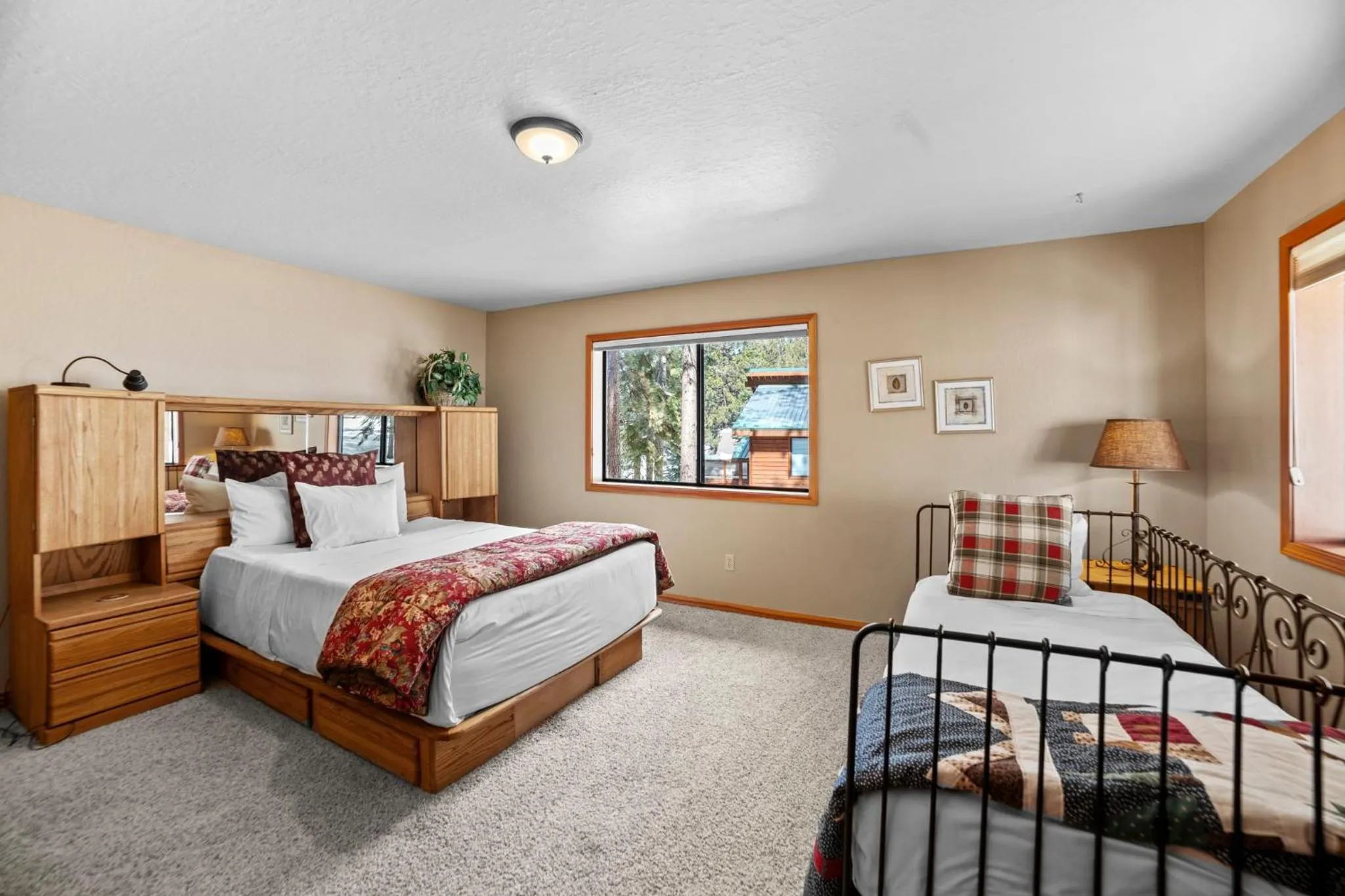 Bedroom, Bed in Northstar California Resort