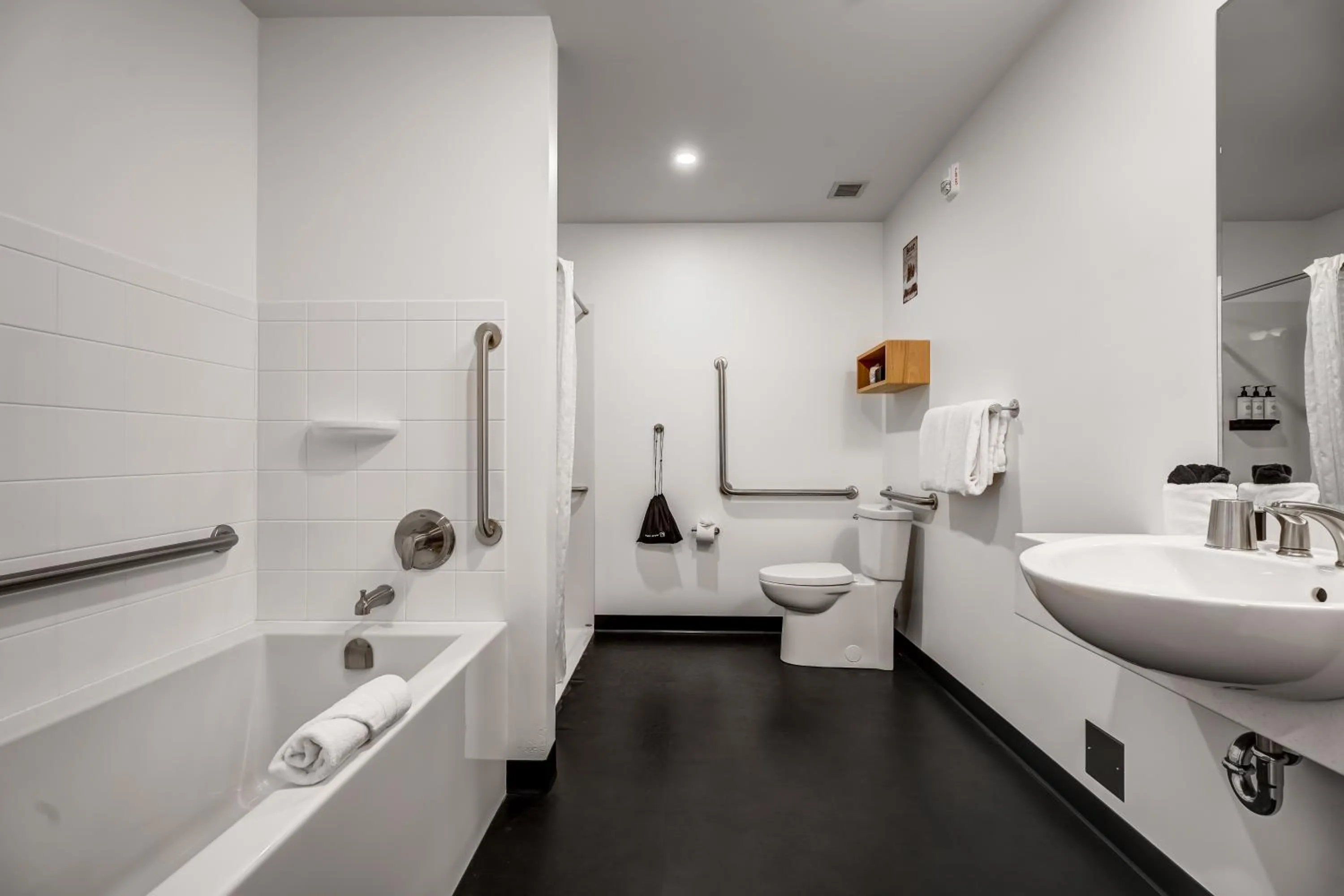 Shower in Raven Inn Whitehorse