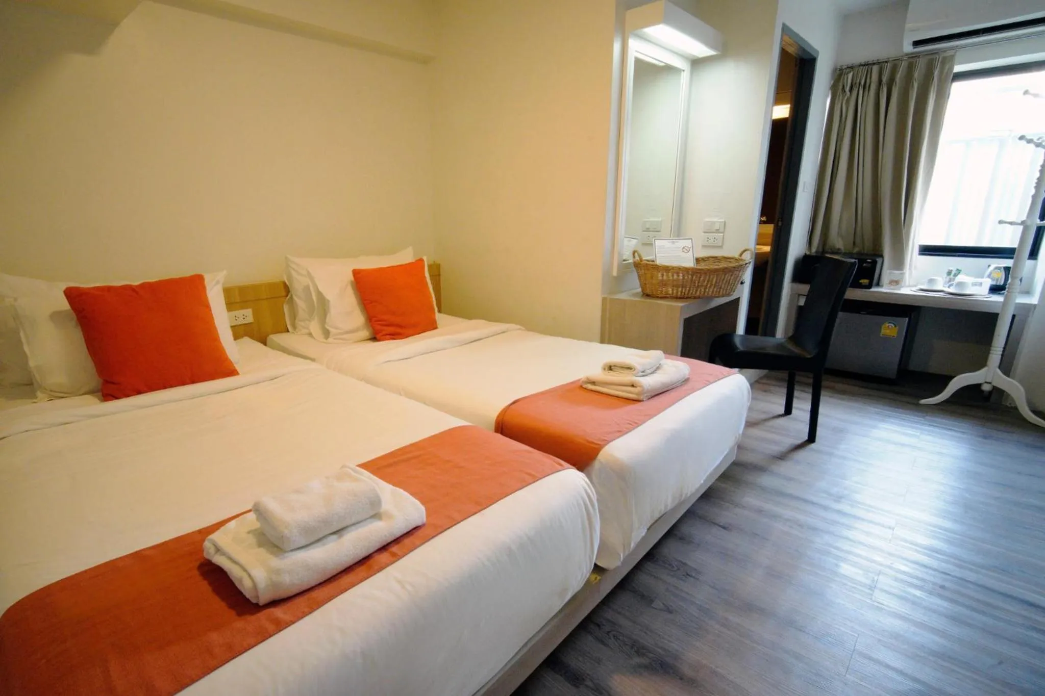 Bedroom, Bed in Wild Orchid Villa Bangkok