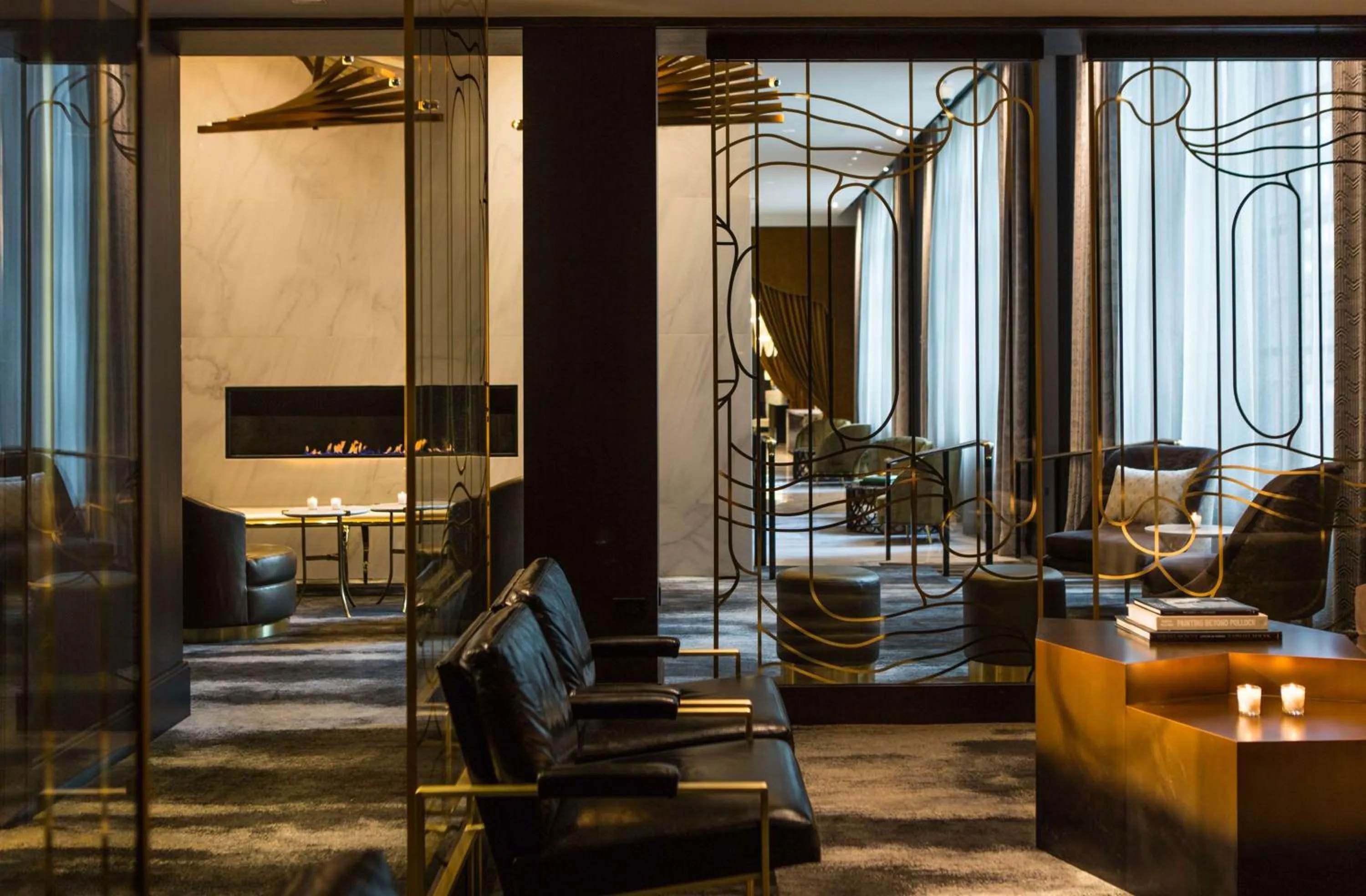 Lobby or reception in The Allegro Royal Sonesta Hotel Chicago Loop