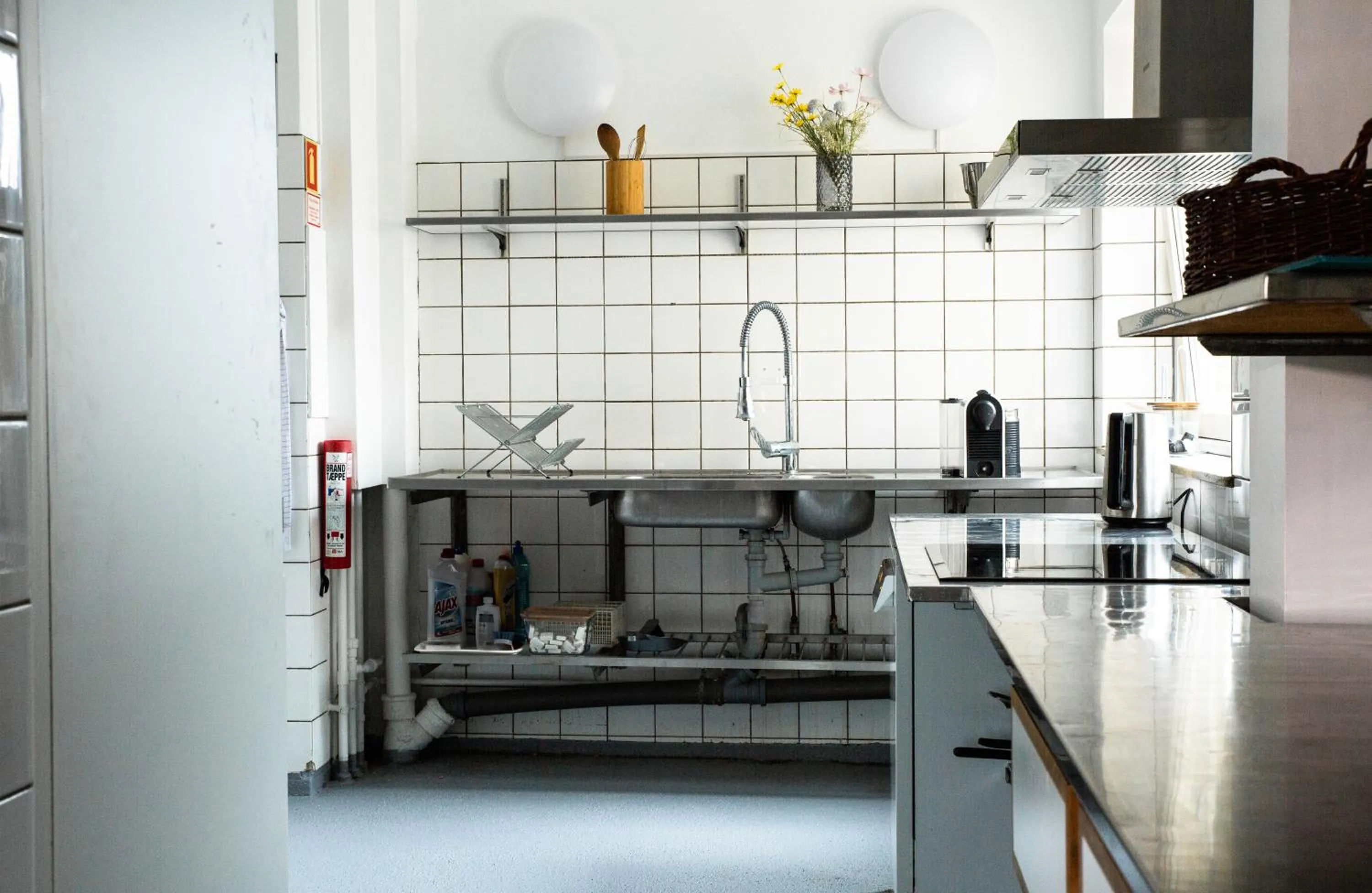 Kitchen or kitchenette in Hotel-B