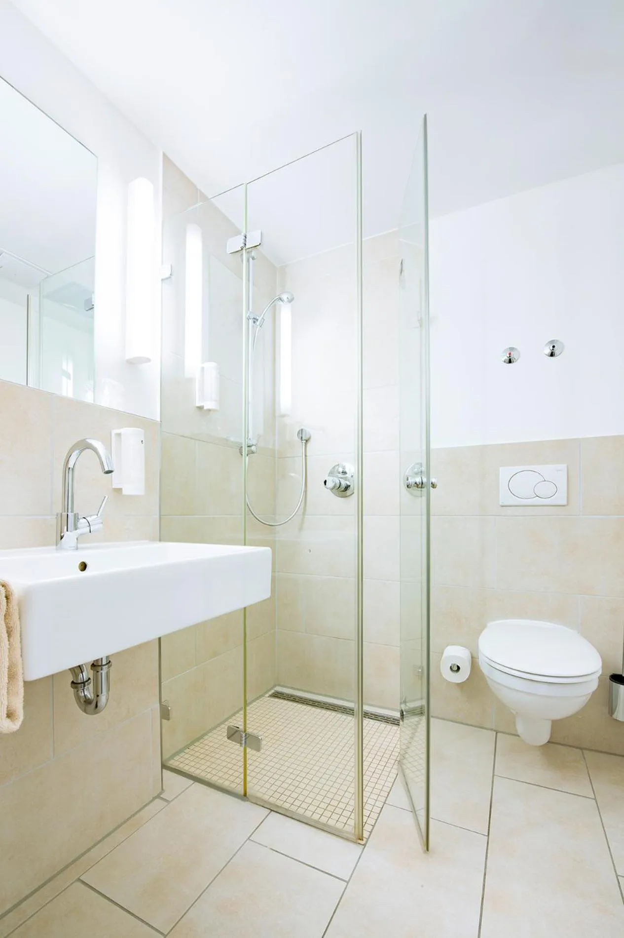 Shower in Hotel der Akademie Caritas-Pirckheimer-Haus