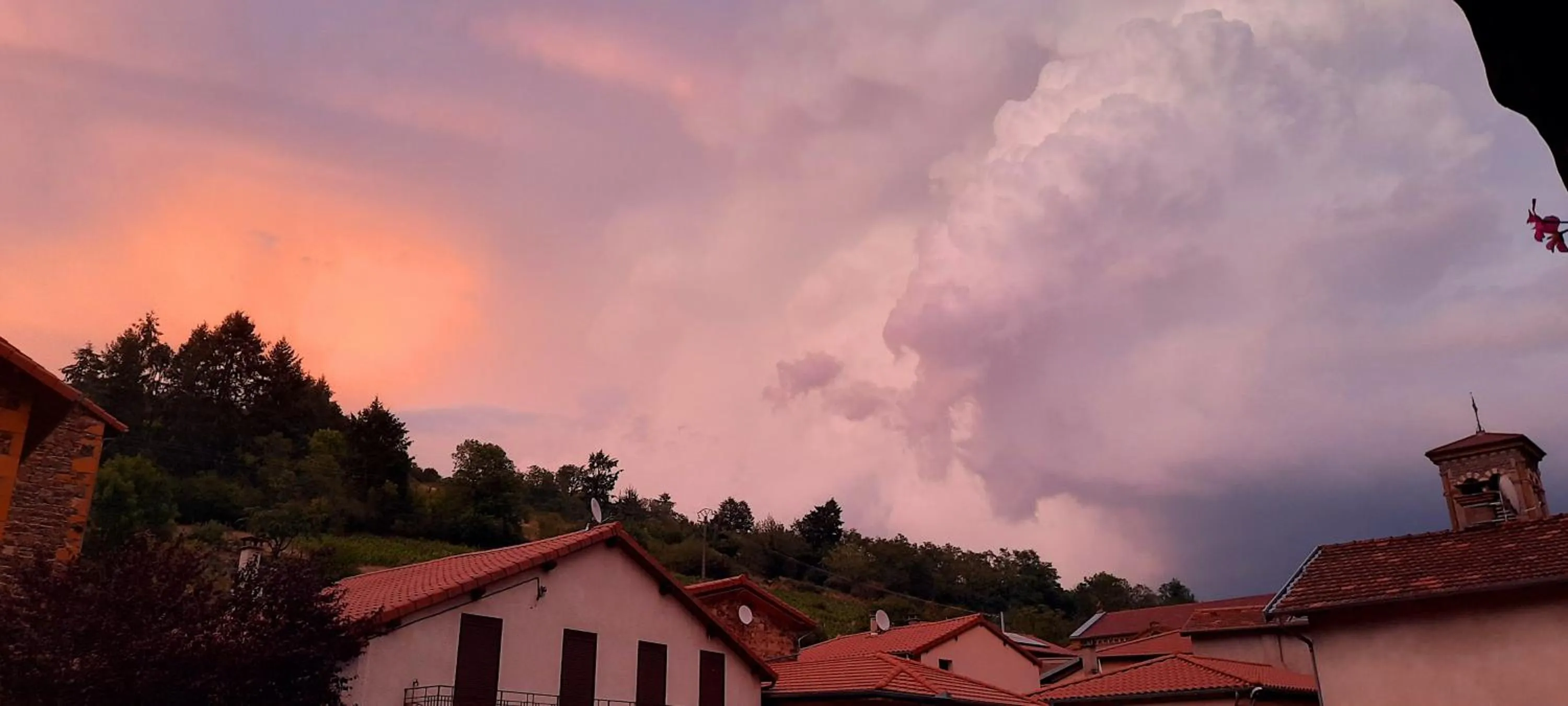 City view in Logis Hôtel Le Saint Clément
