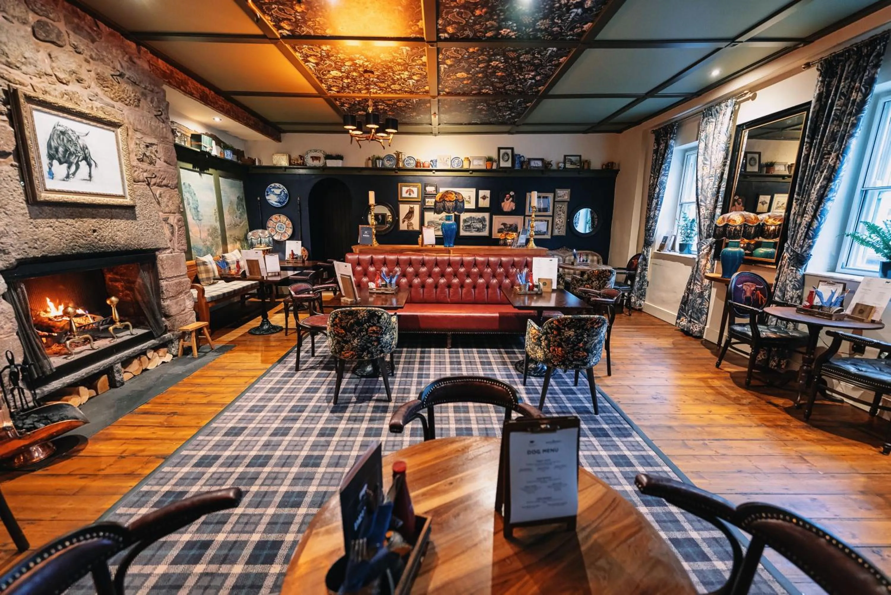Lounge or bar in The Bull and Townhouse, Beaumaris- The Inn Collection Group