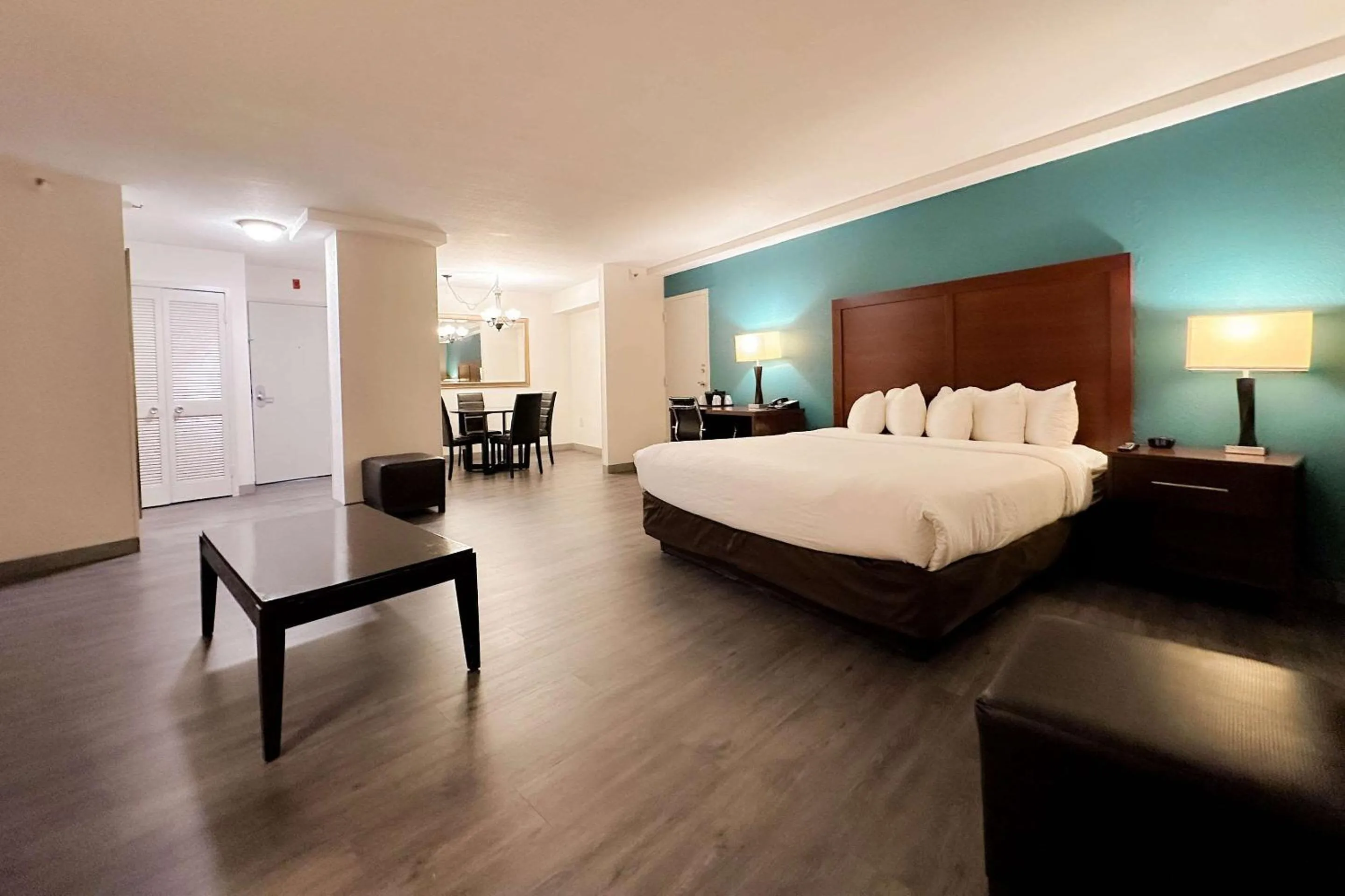 Bedroom in Comfort Inn & Suites Kissimmee by the Parks