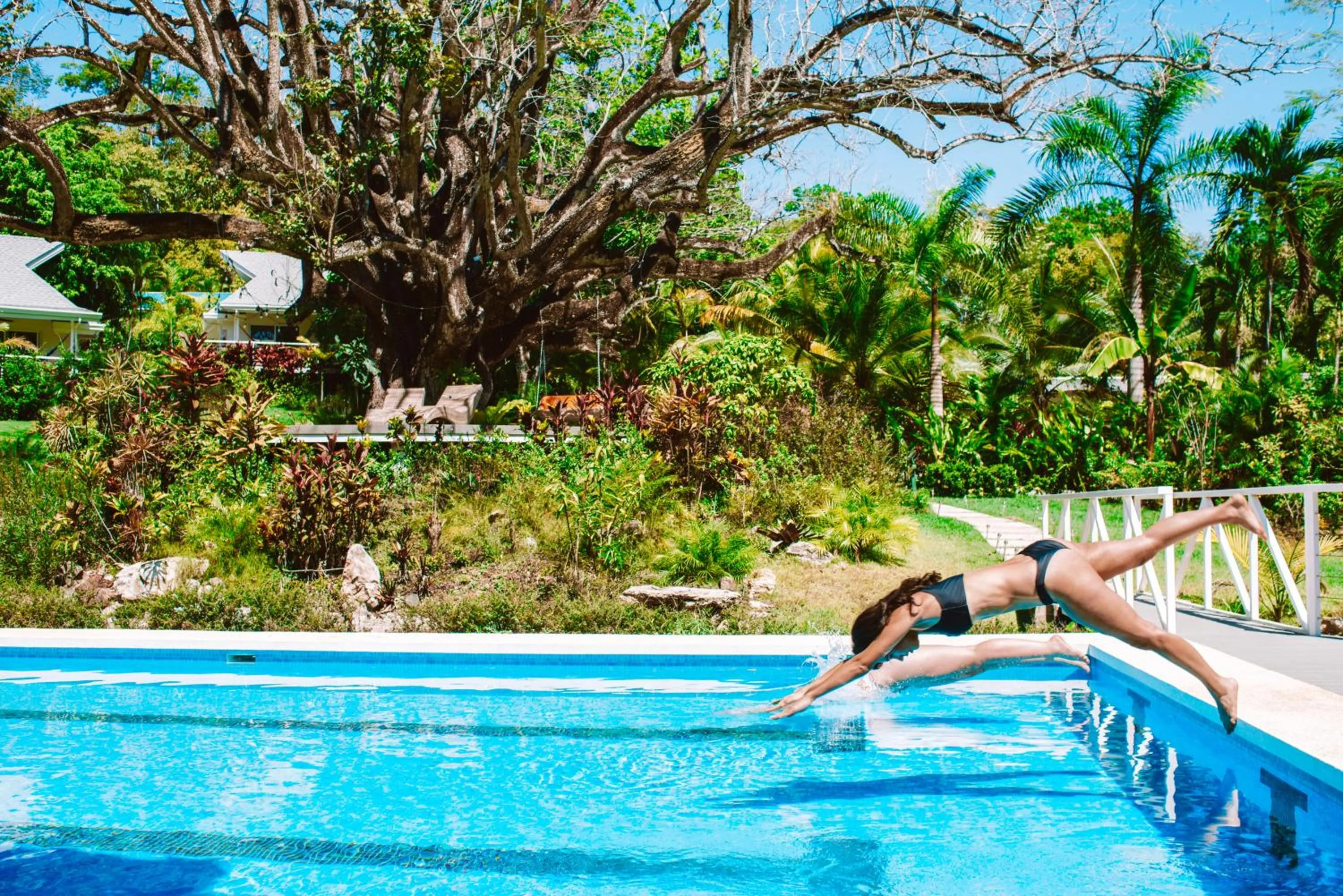 People in Aves Resort Montezuma