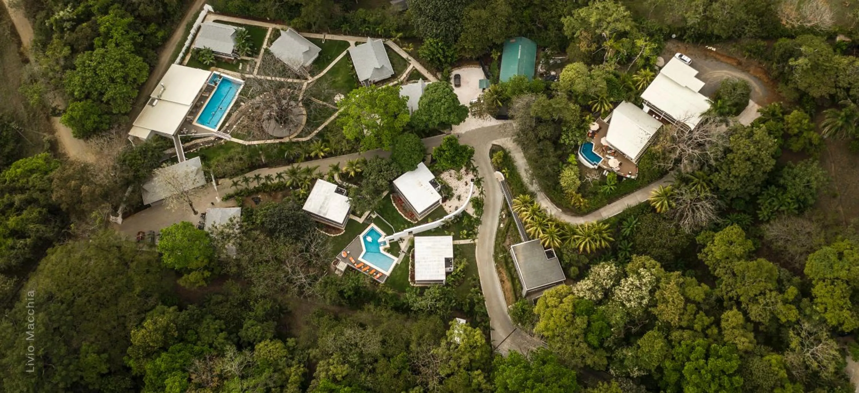 Property building in Aves Resort Montezuma