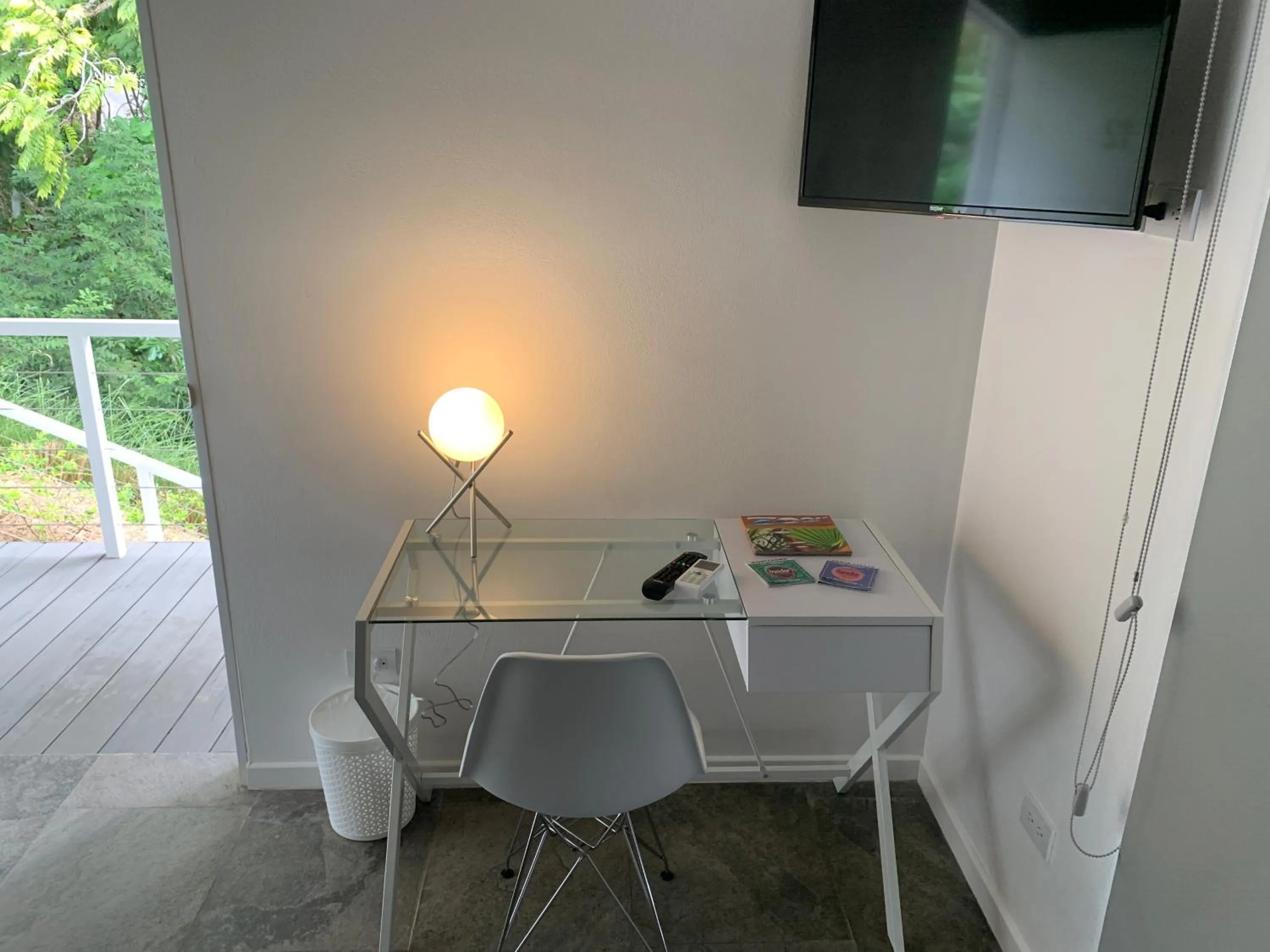 TV and multimedia in Aves Resort Montezuma