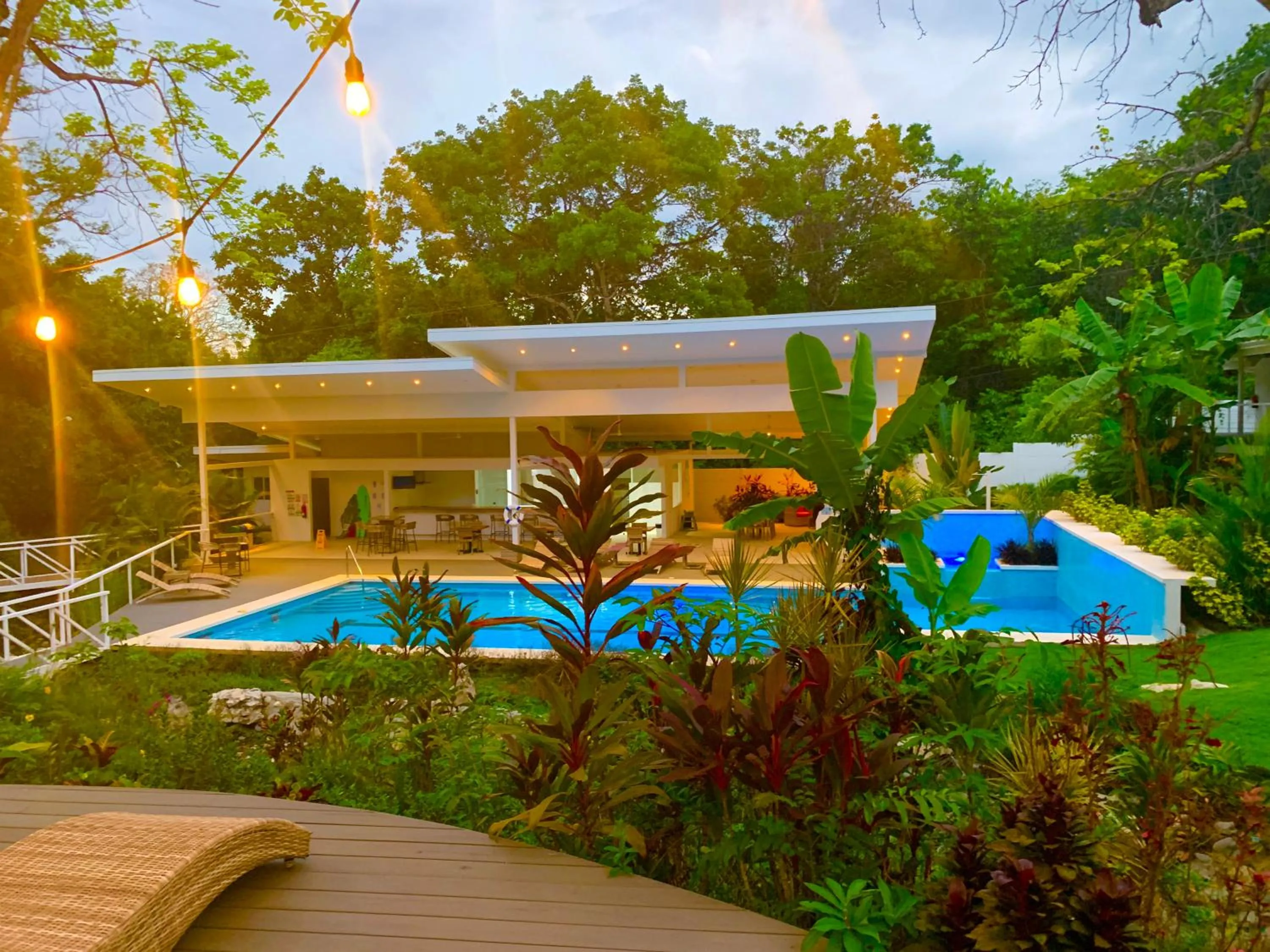 Pool view in Aves Resort Montezuma