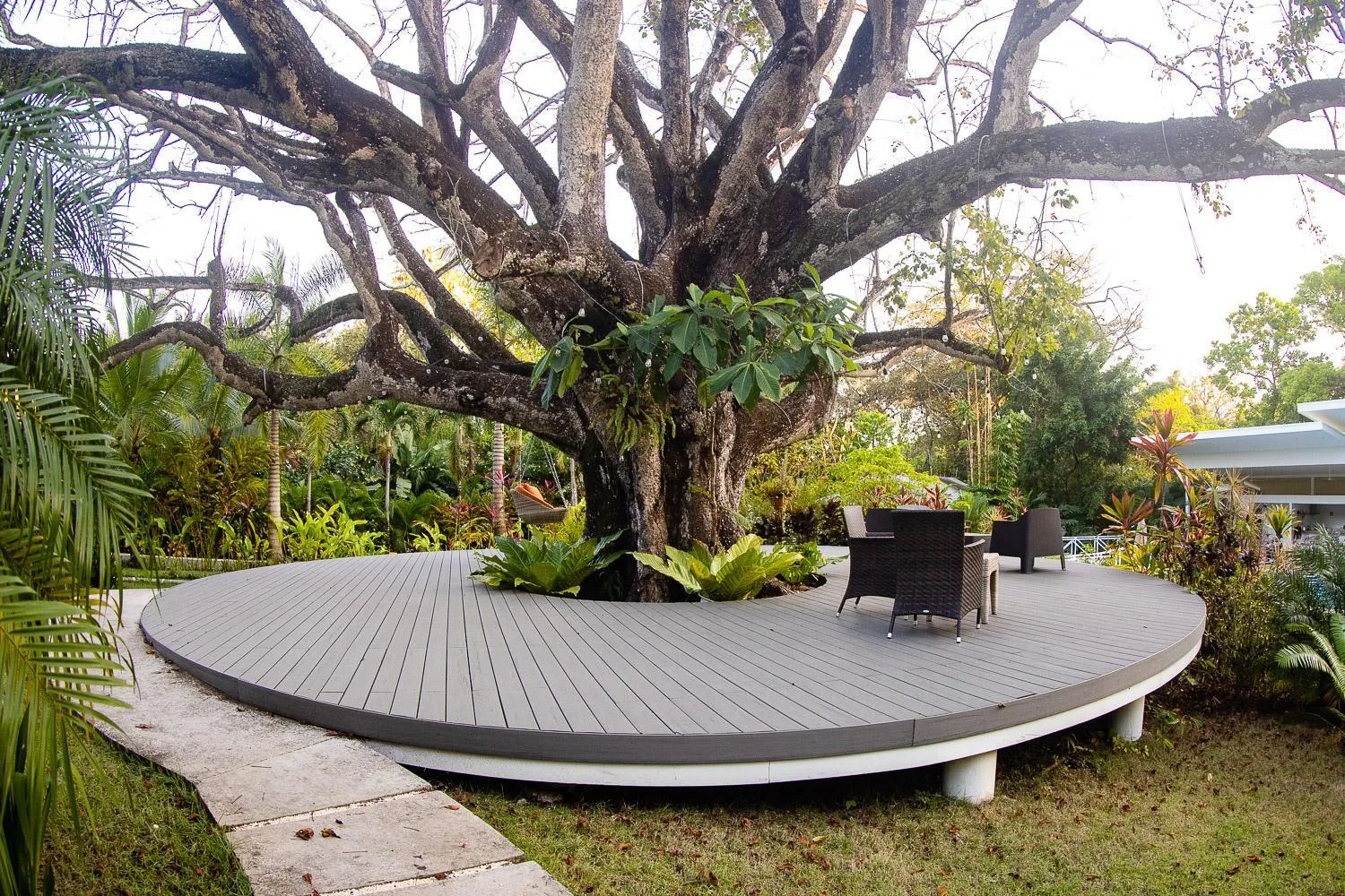 Garden in Aves Resort Montezuma