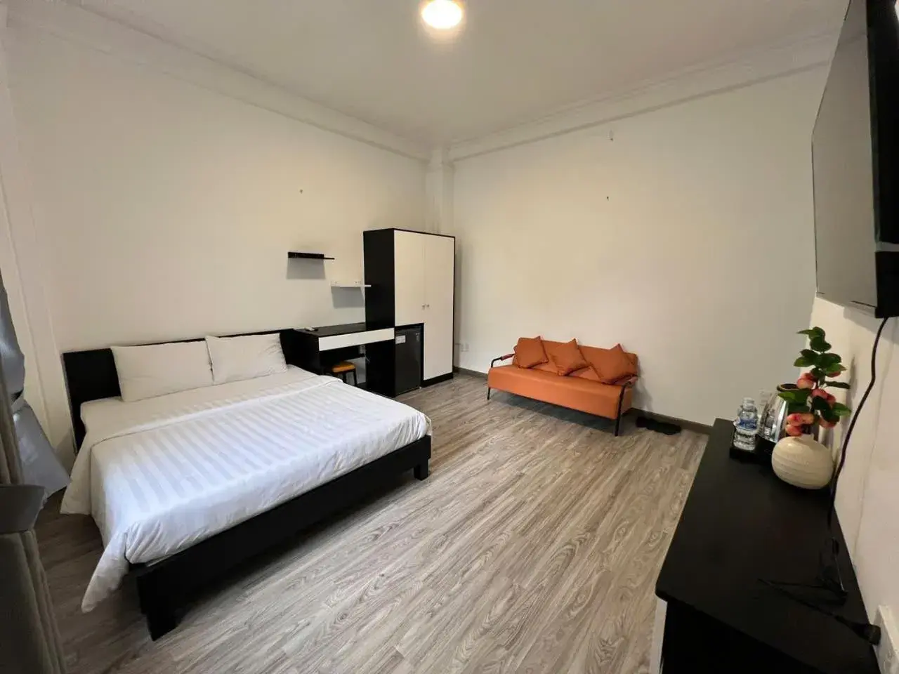 Bed in Spotlight Hotel Bed in Spotlight Hotel