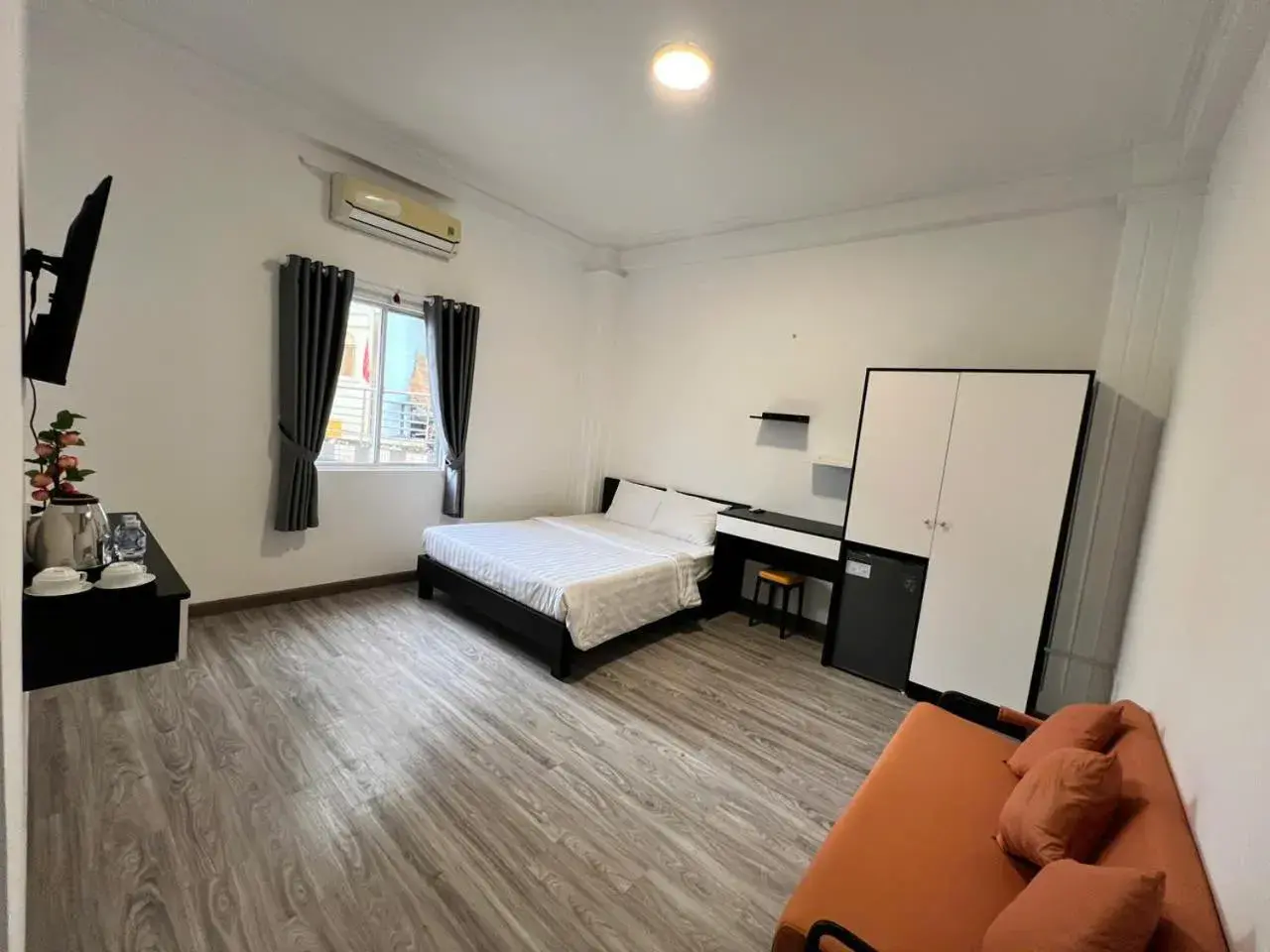 Bed in Spotlight Hotel Bed in Spotlight Hotel