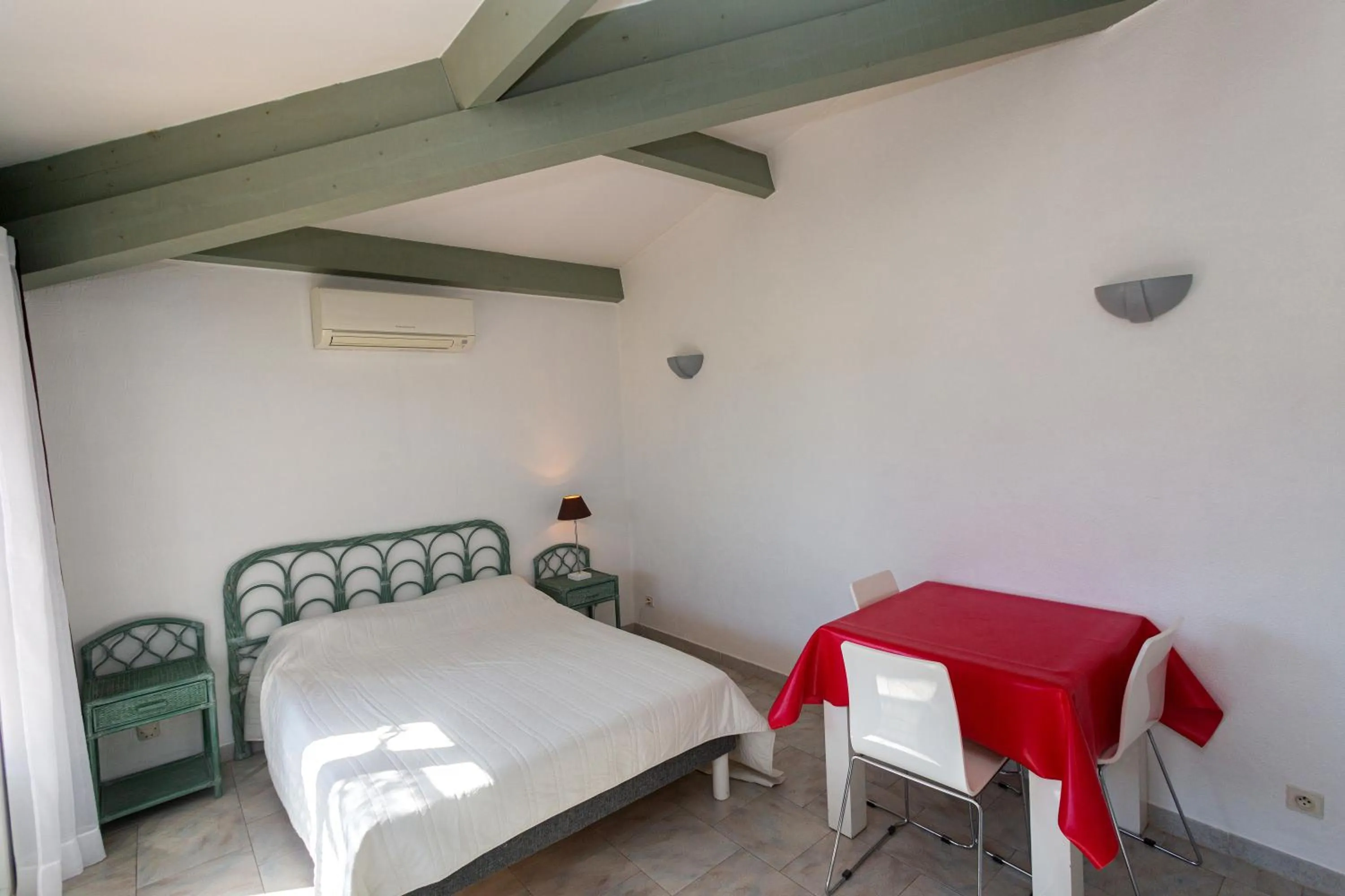 Bed in Résidence Padro