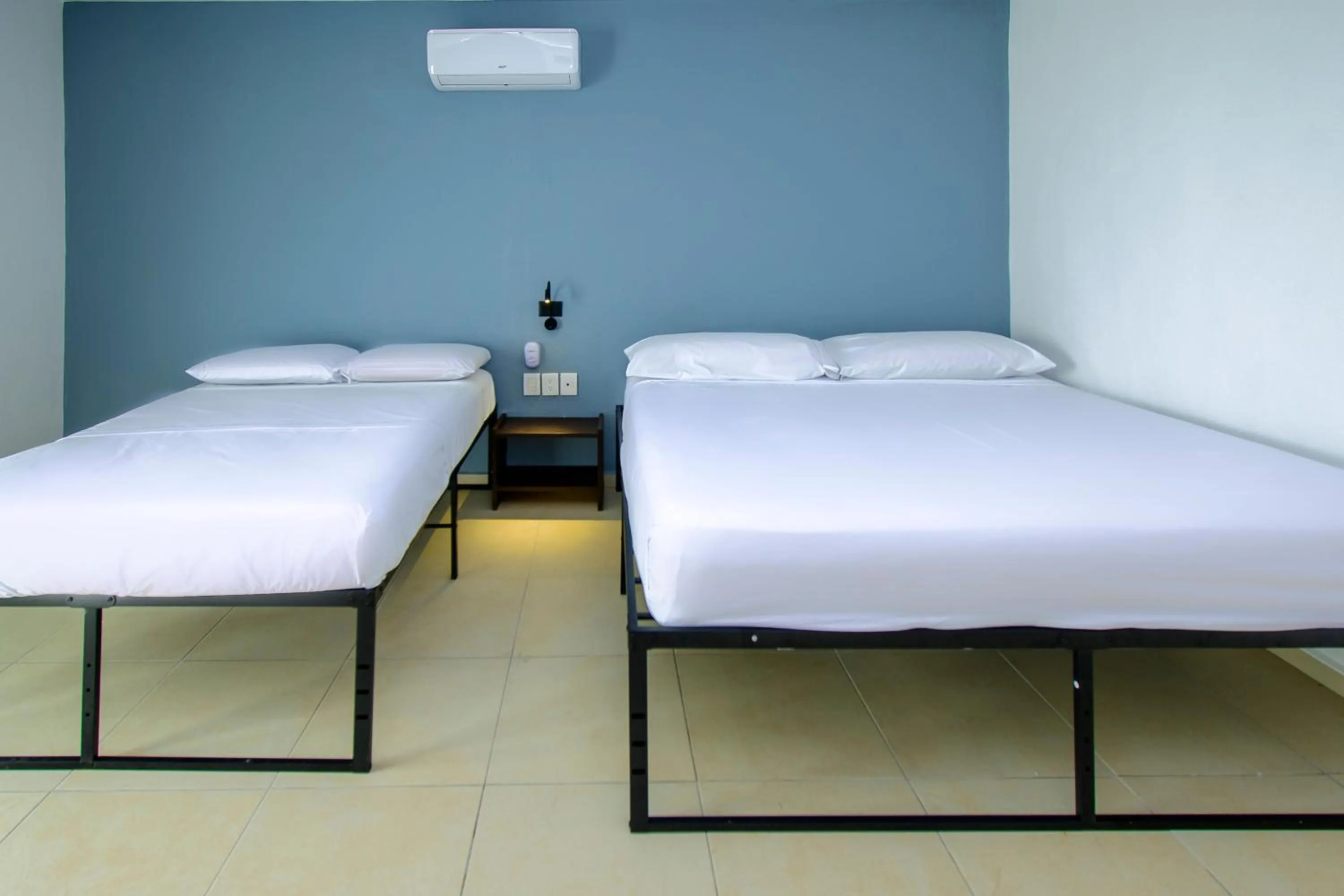 Bedroom, Bed in Hotel Paso del Mar Playa del Carmen