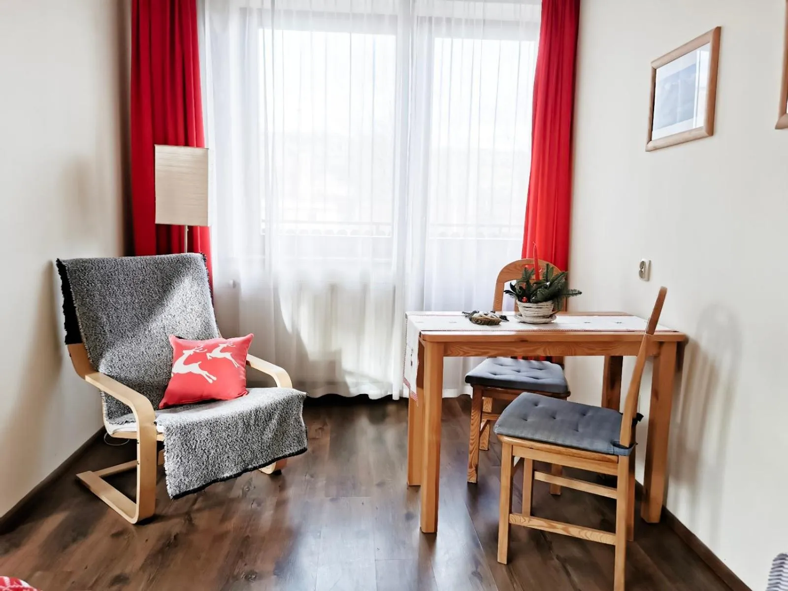 Photo of the whole room in Zakopane Stop