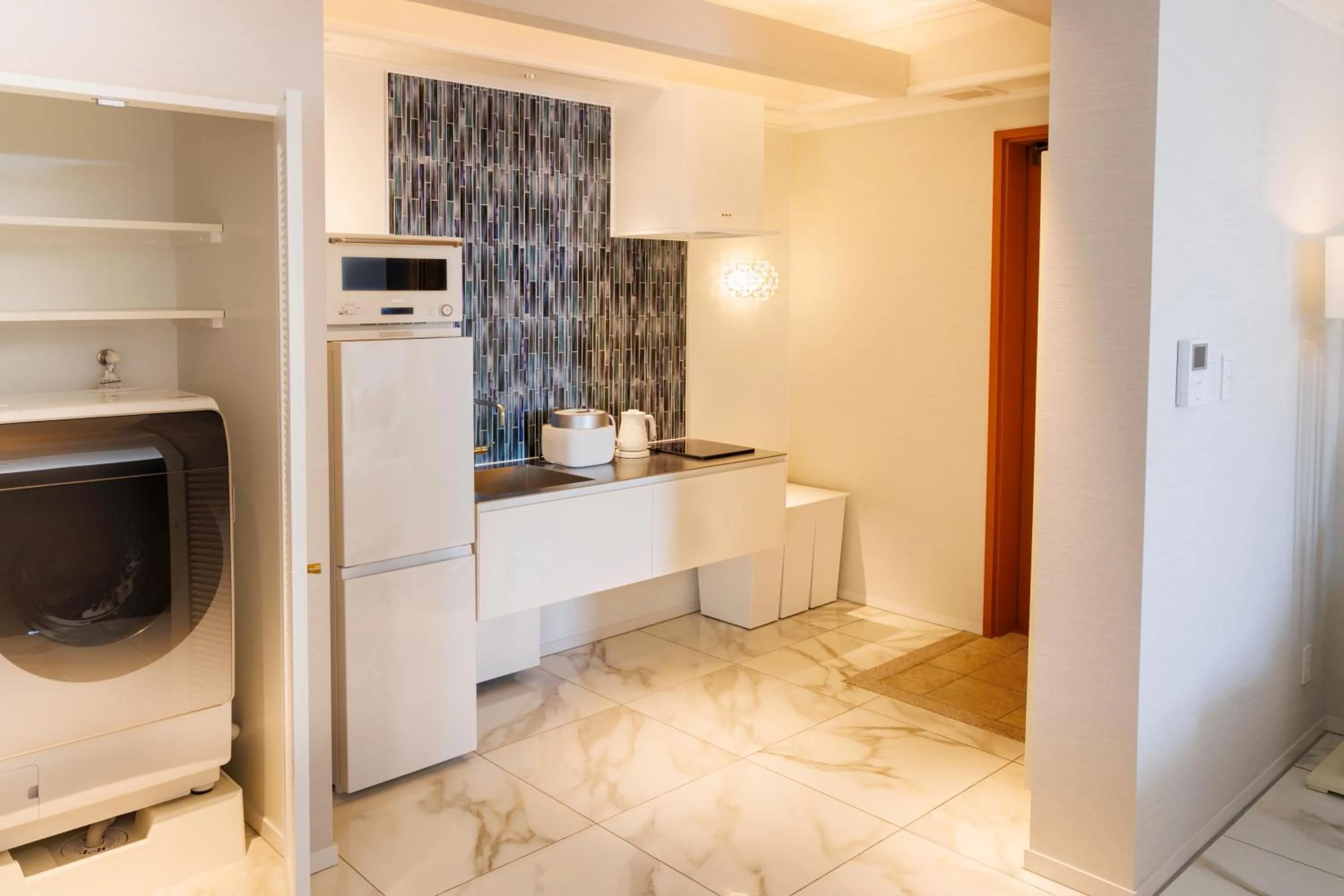 TV and multimedia in Miyakojima Kurima Resort Seawood Hotel