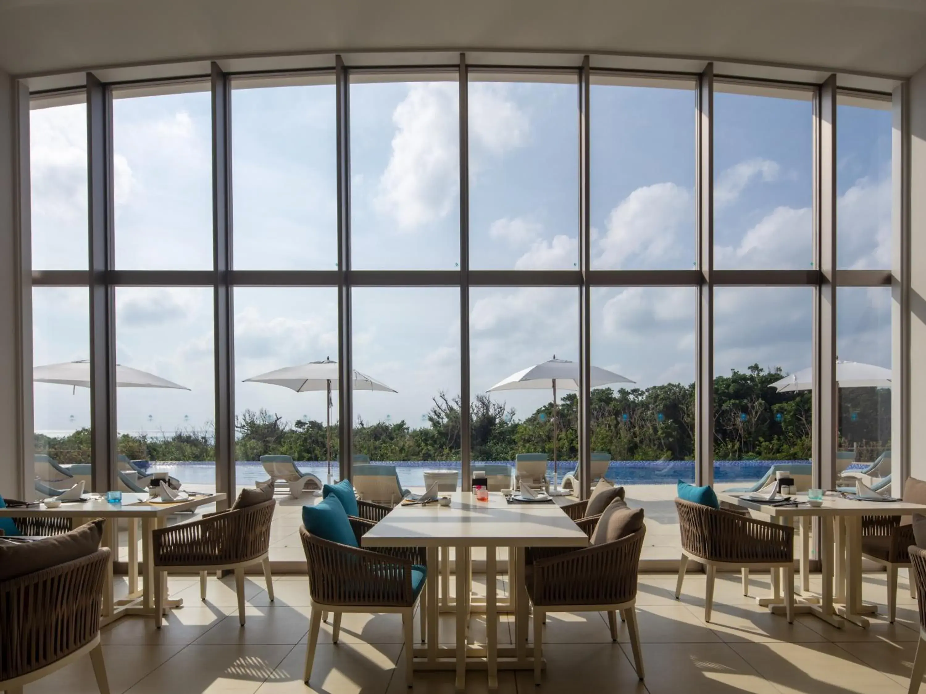 Restaurant/places to eat in Miyakojima Kurima Resort Seawood Hotel Restaurant/places to eat in Miyakojima Kurima Resort Seawood Hotel