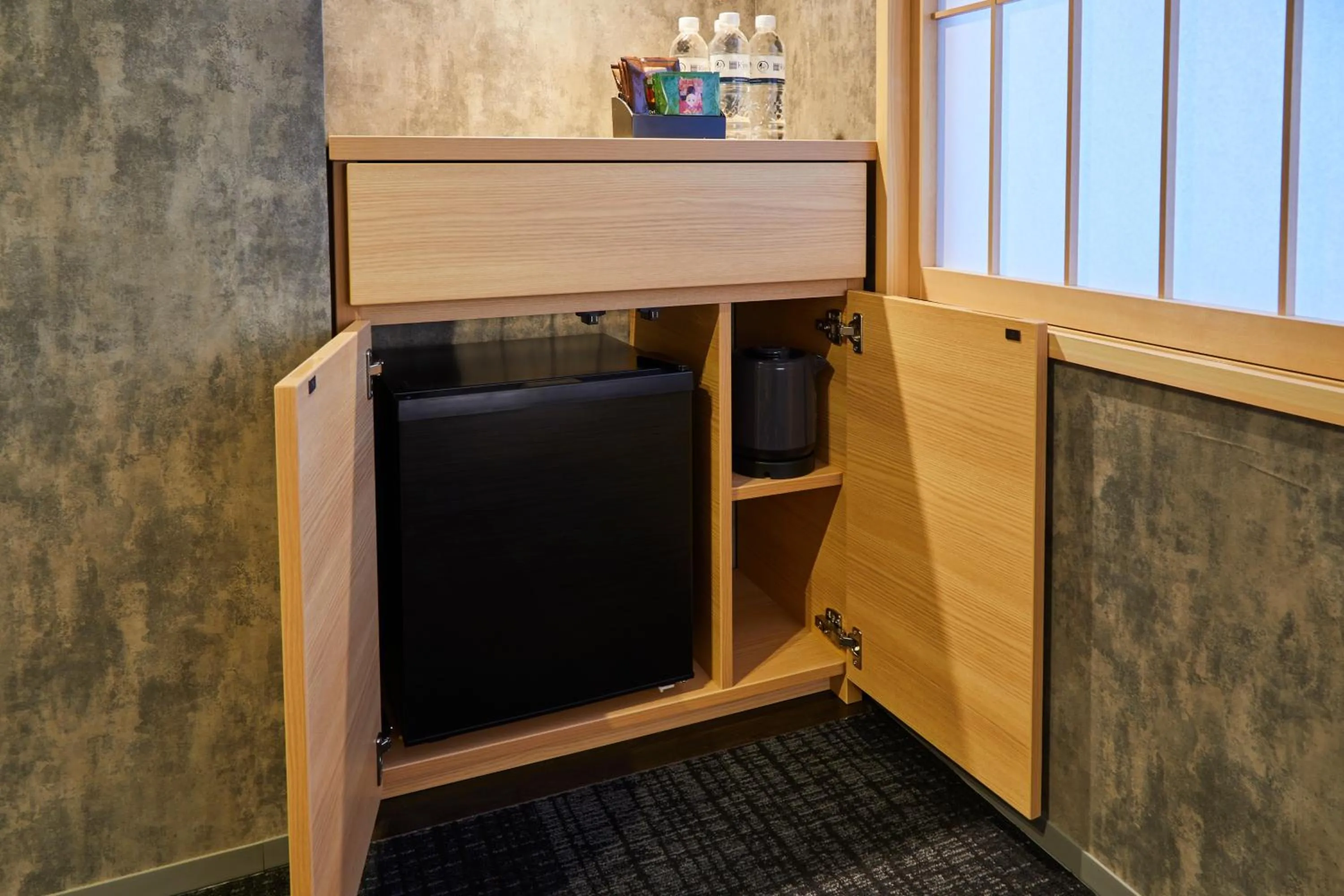 hair dresser in Rinn Shijo Nishinotoin