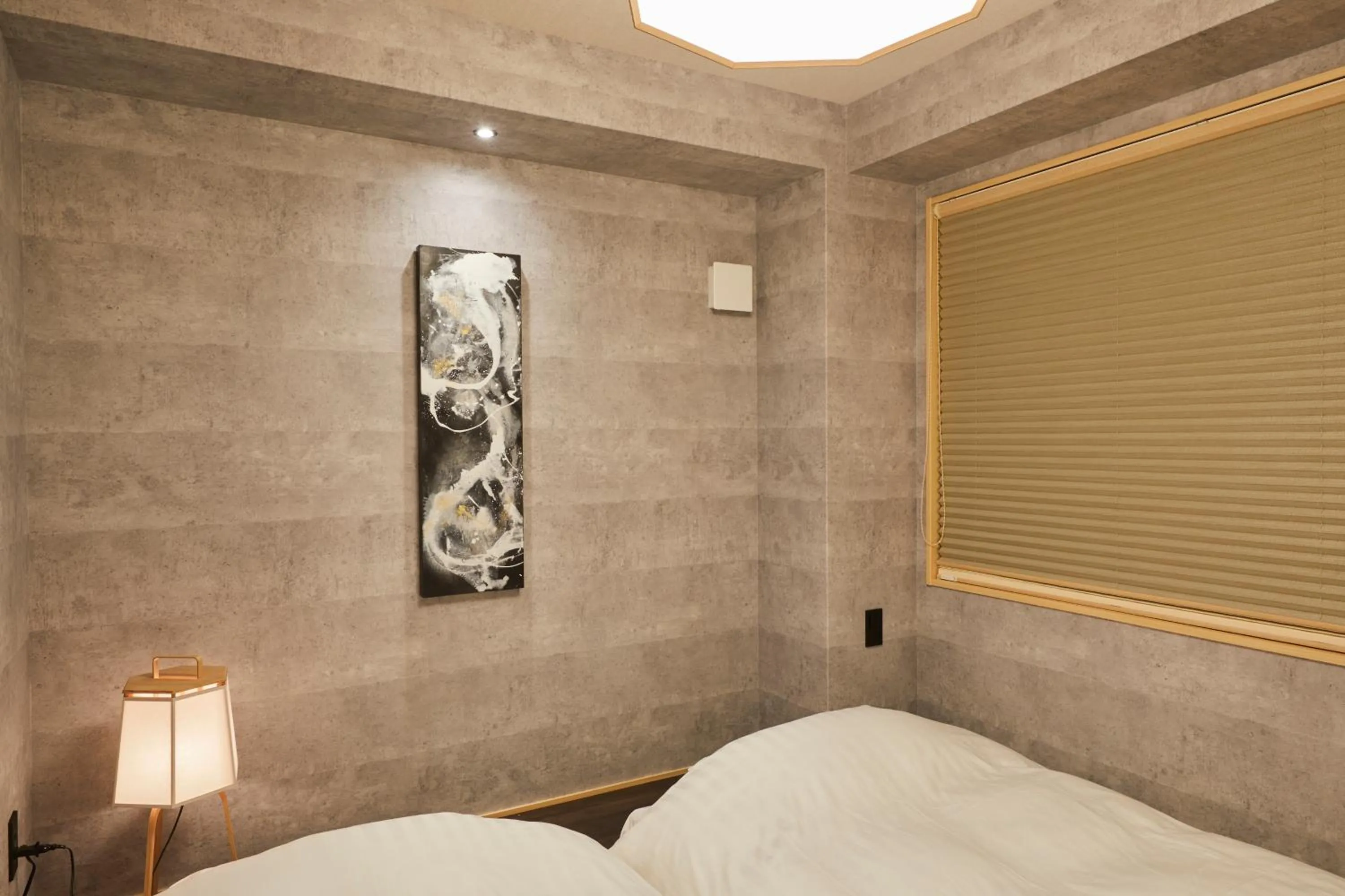 Photo of the whole room, Bed in Rinn Shijo Nishinotoin