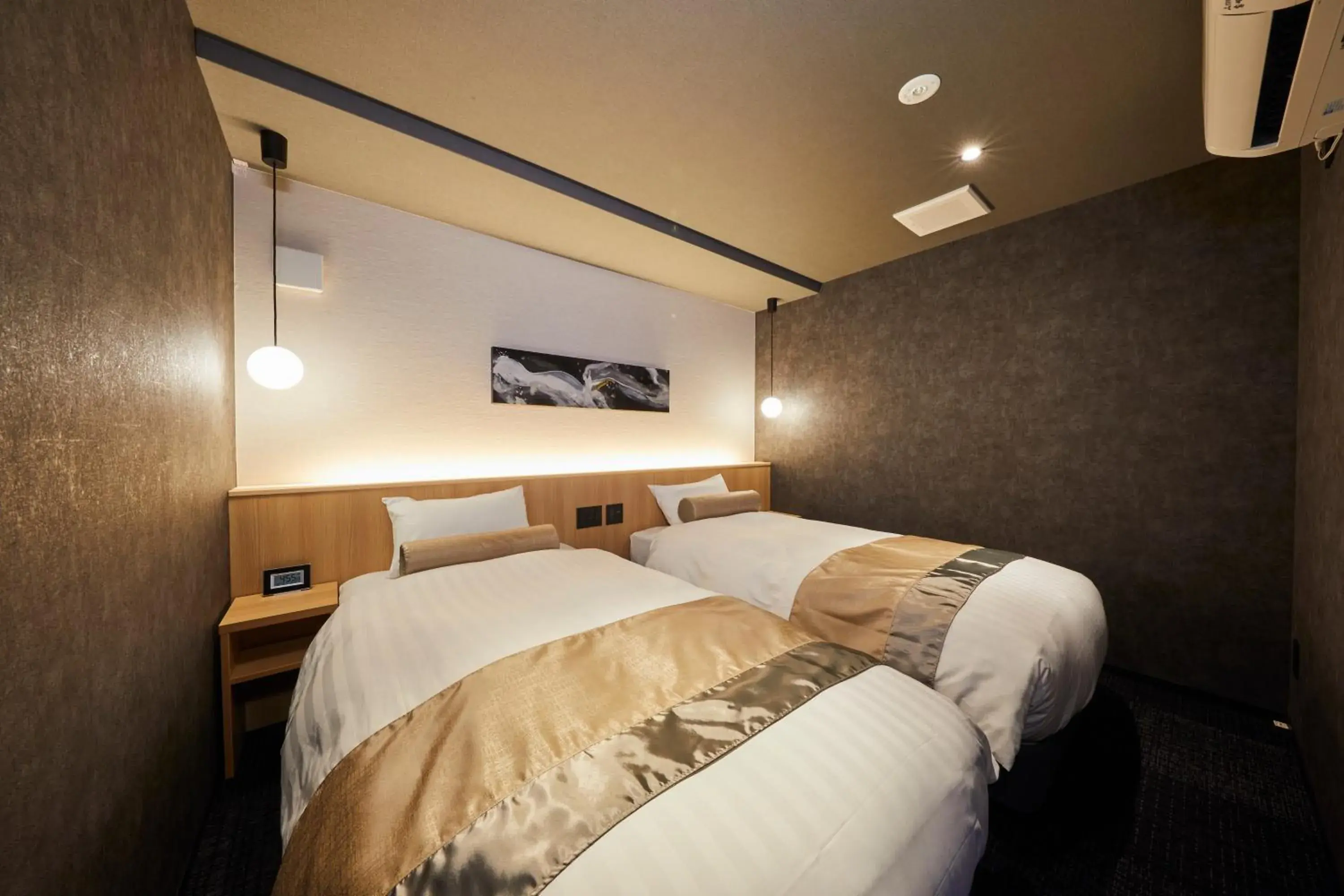 Bed in Rinn Shijo Nishinotoin Bed in Rinn Shijo Nishinotoin