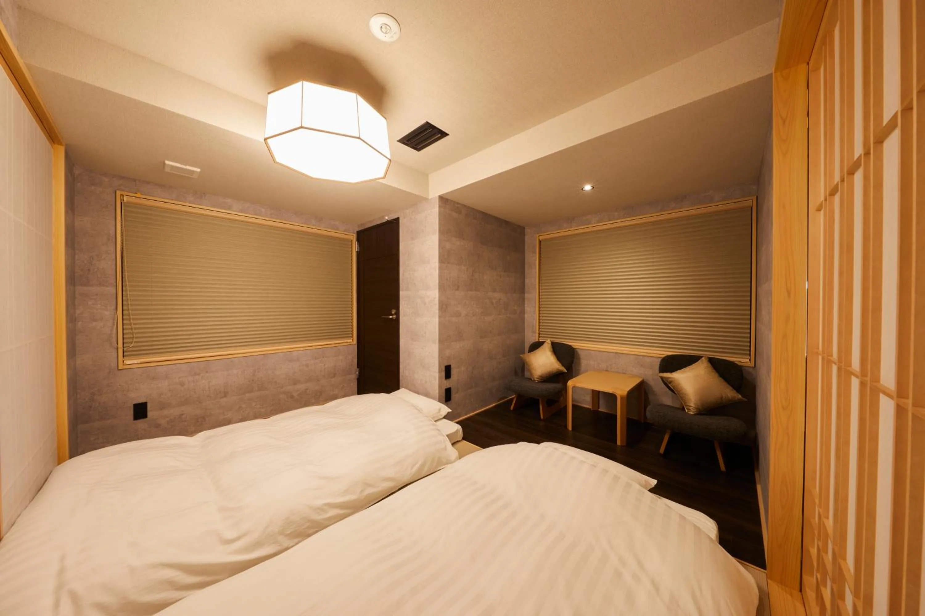 Photo of the whole room, Bed in Rinn Shijo Nishinotoin