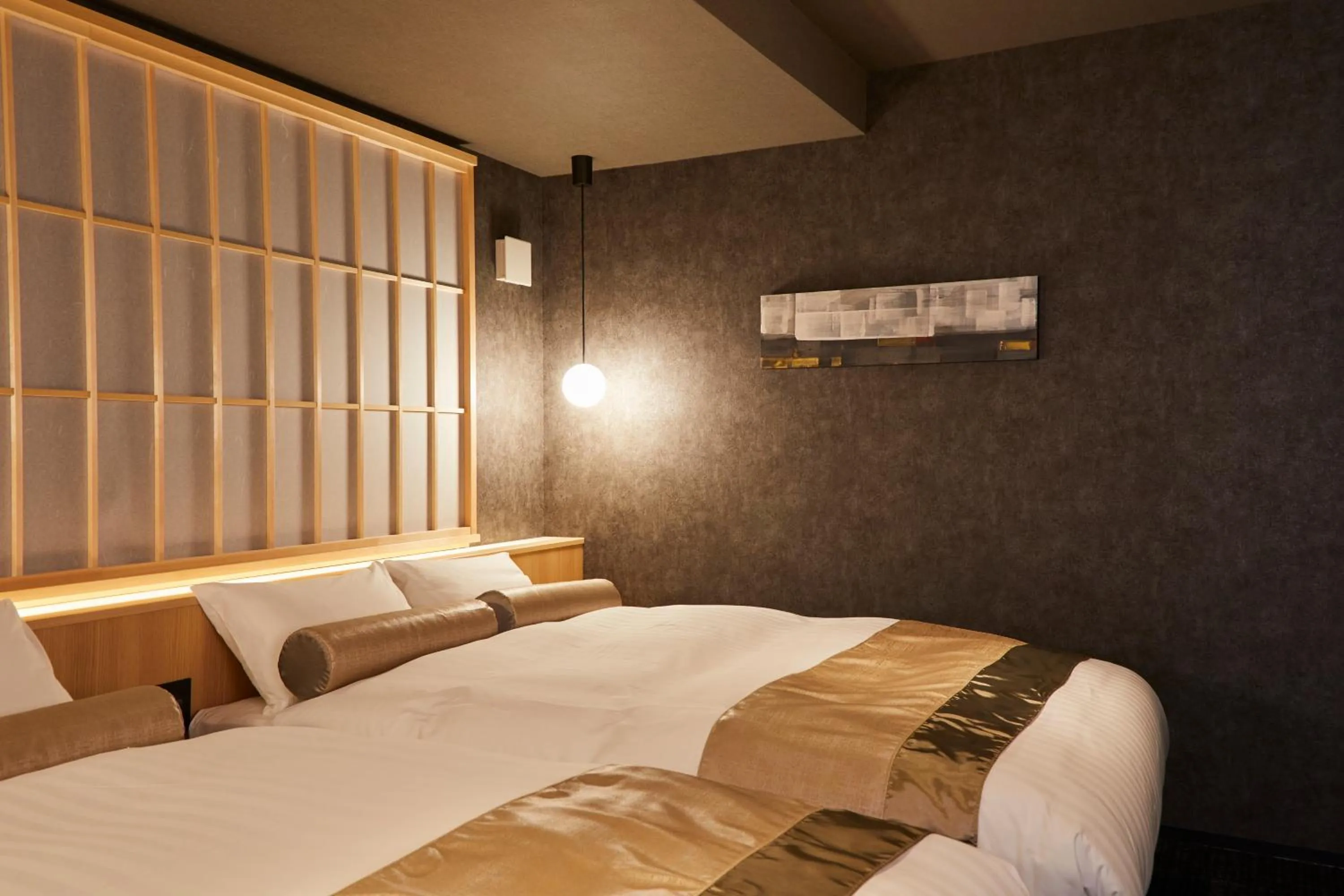 Photo of the whole room, Bed in Rinn Shijo Nishinotoin