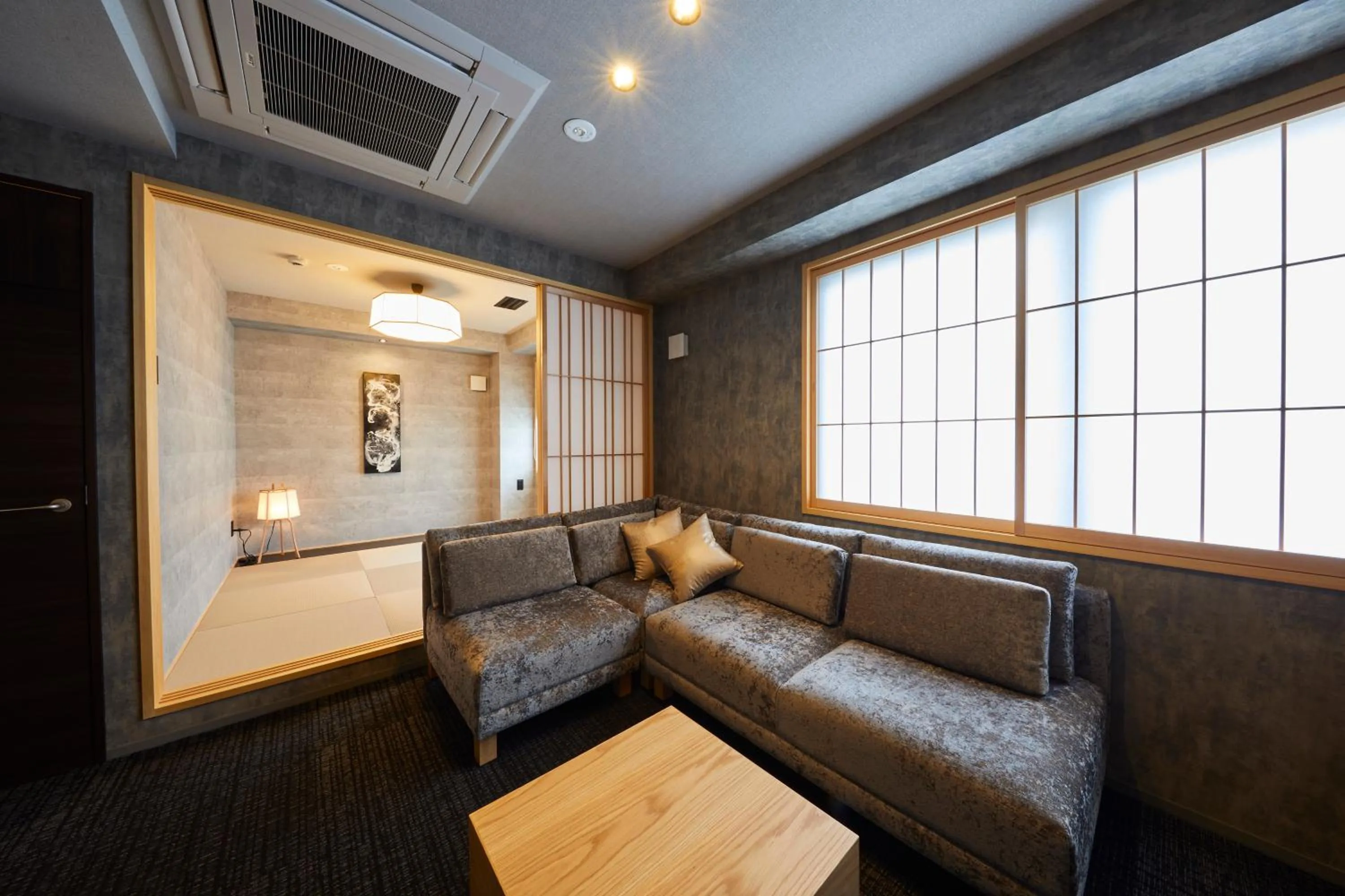 Living room, Bed in Rinn Shijo Nishinotoin