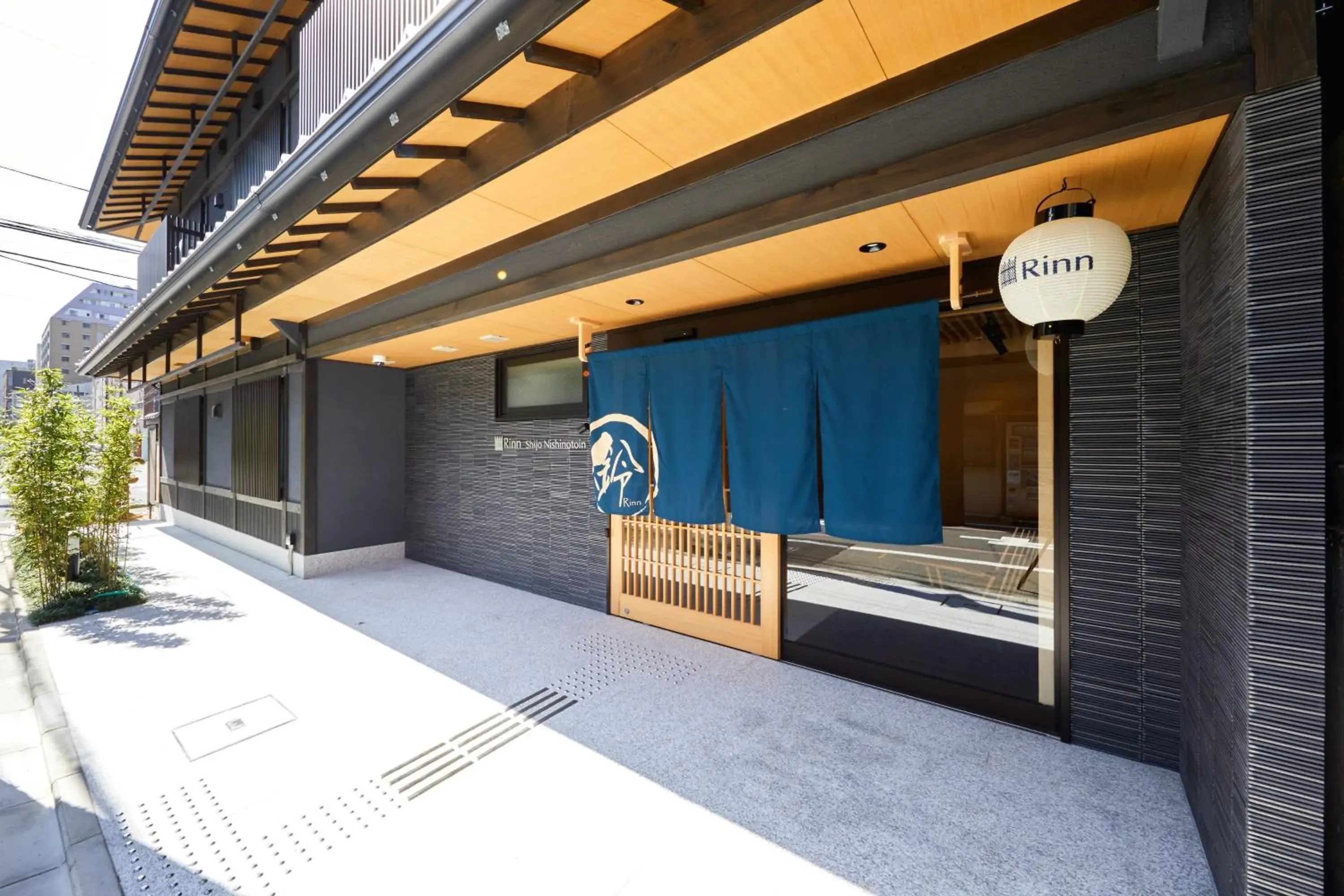 Facade/entrance in Rinn Shijo Nishinotoin Facade/entrance in Rinn Shijo Nishinotoin