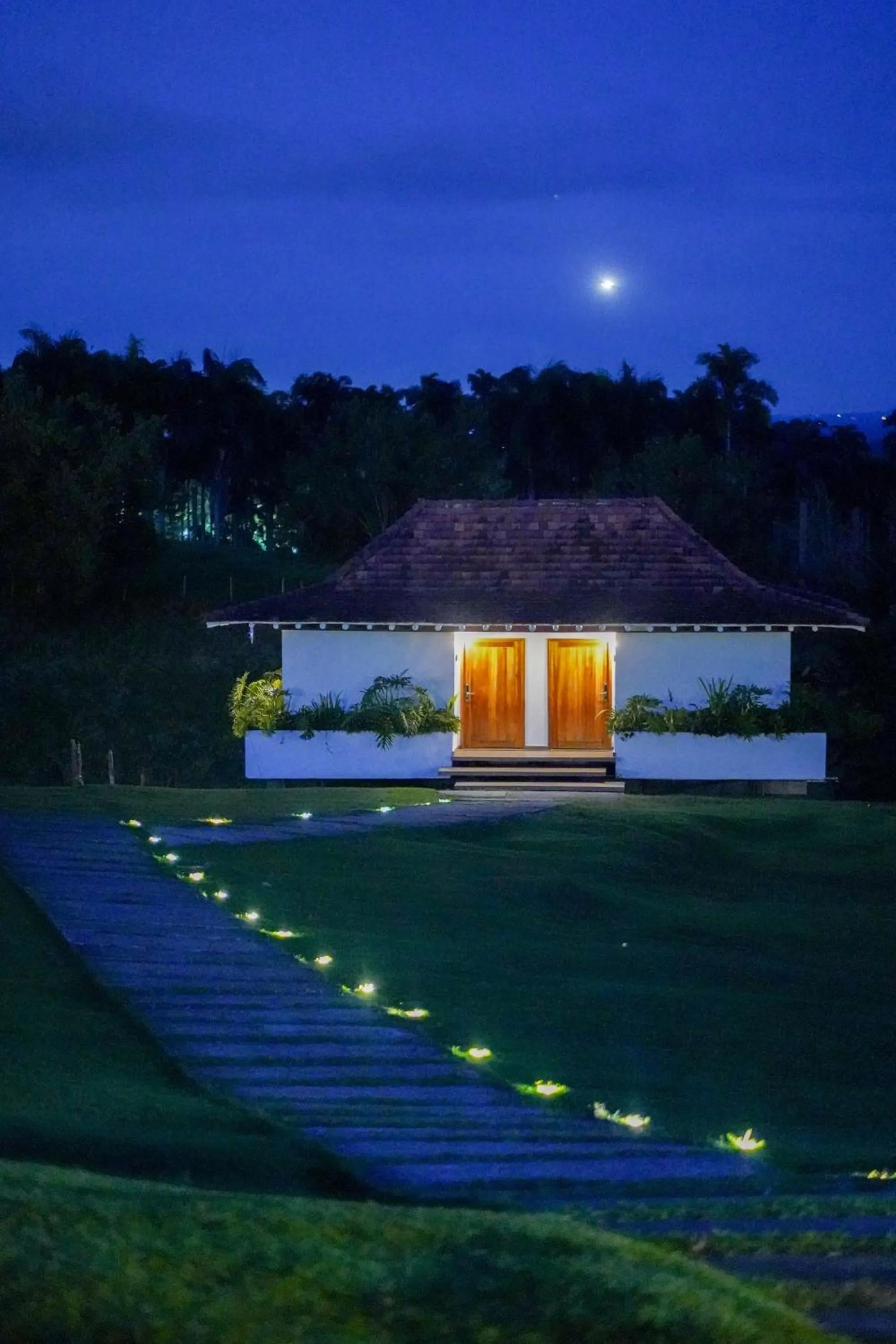 Facade/entrance in Rancho Eden