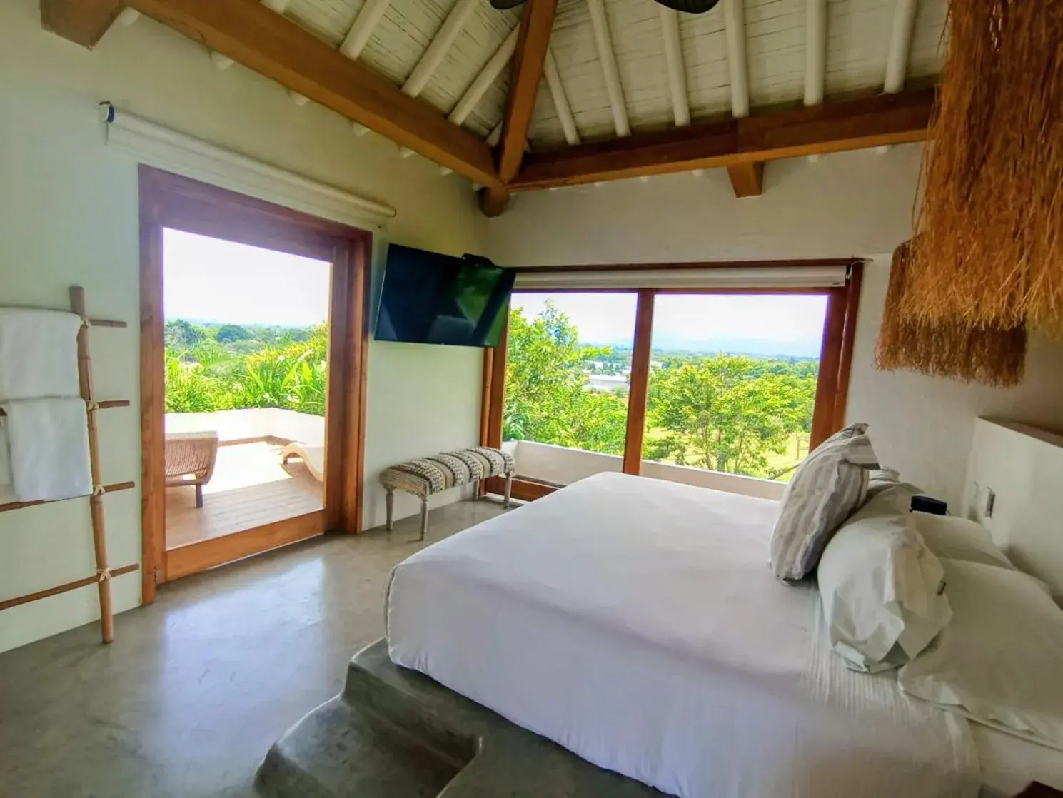 Deluxe King Suite in Rancho Eden Deluxe King Suite in Rancho Eden