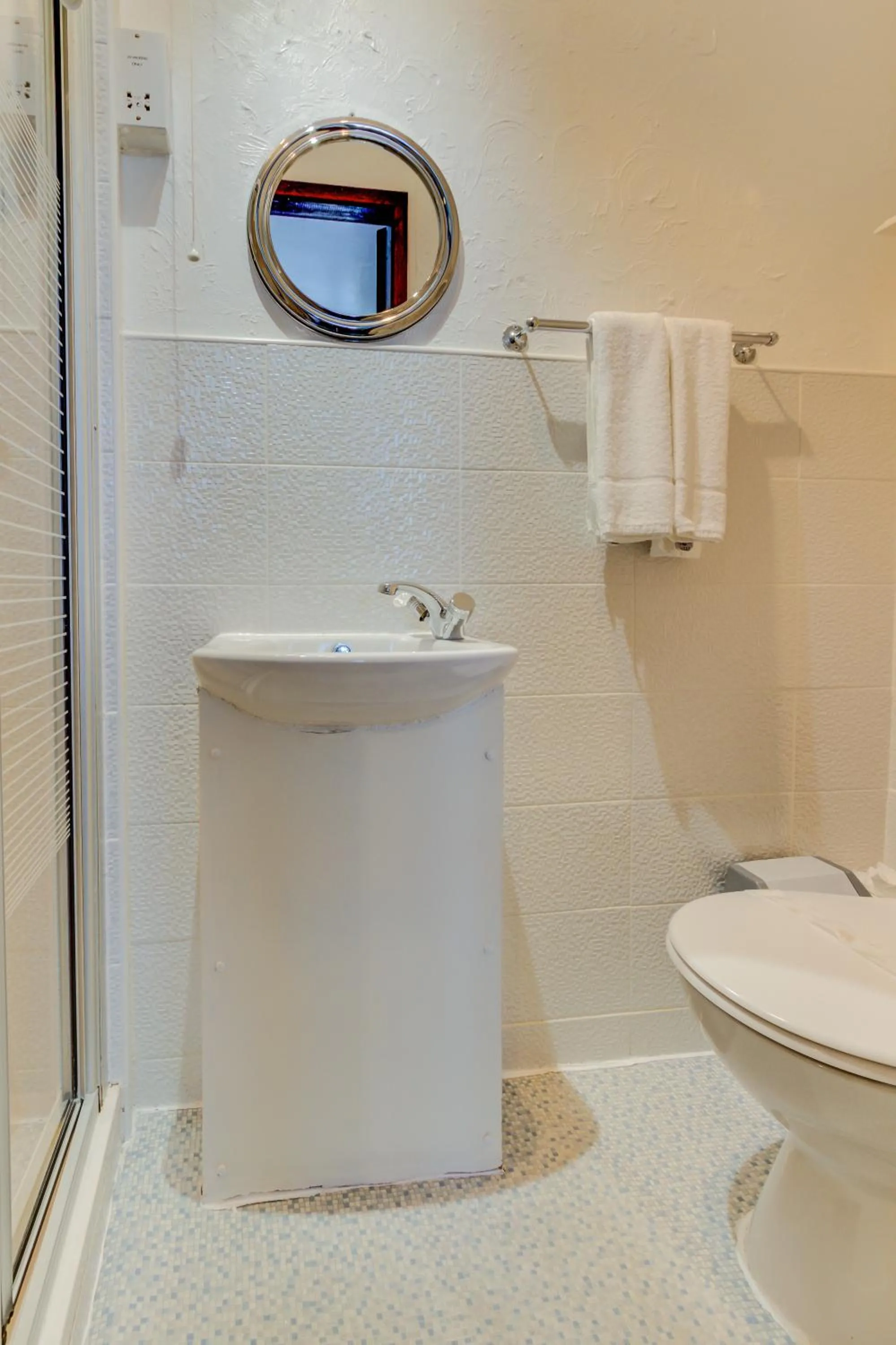 Shower in The Strathdon