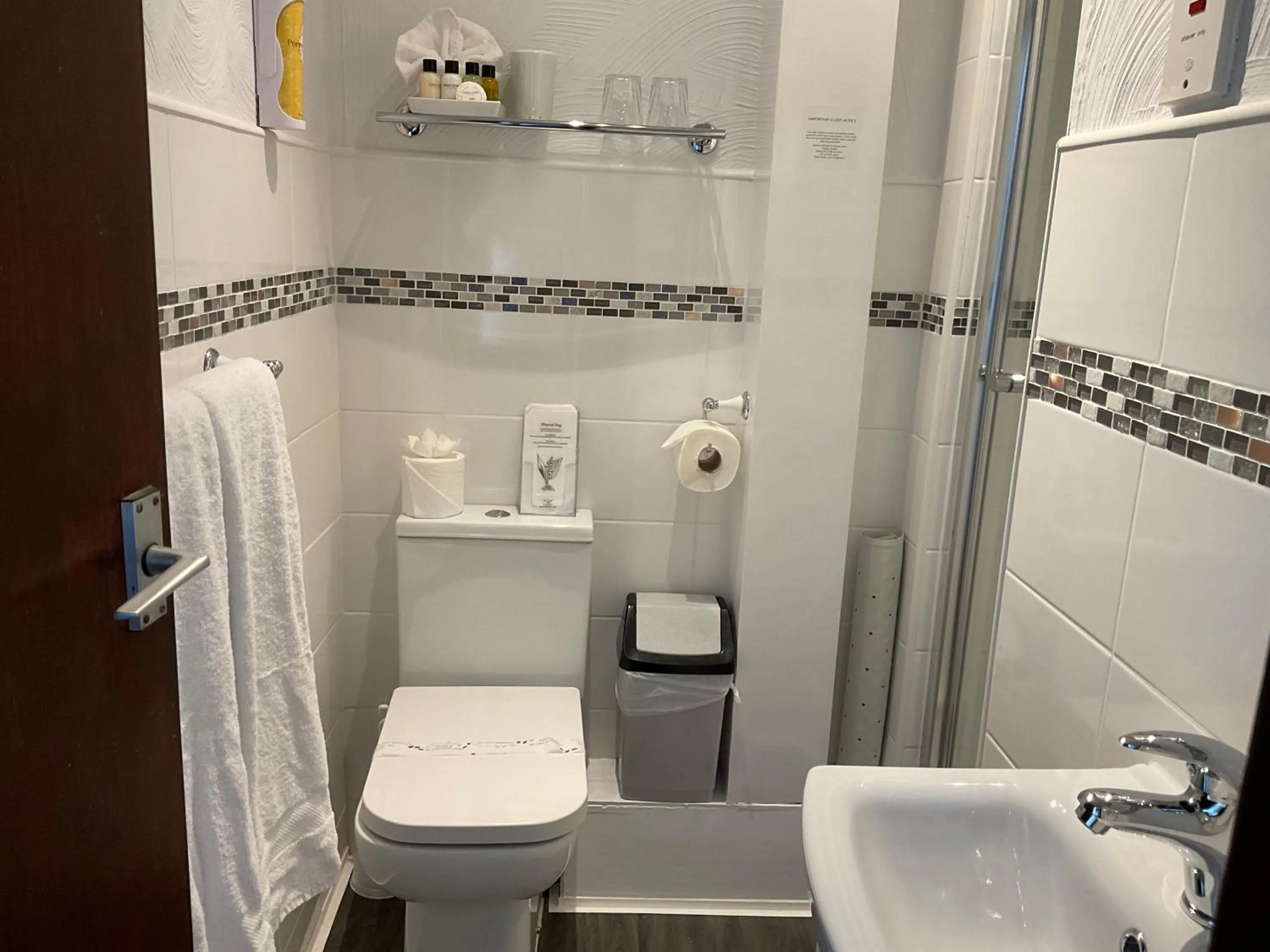 Shower in The Strathdon