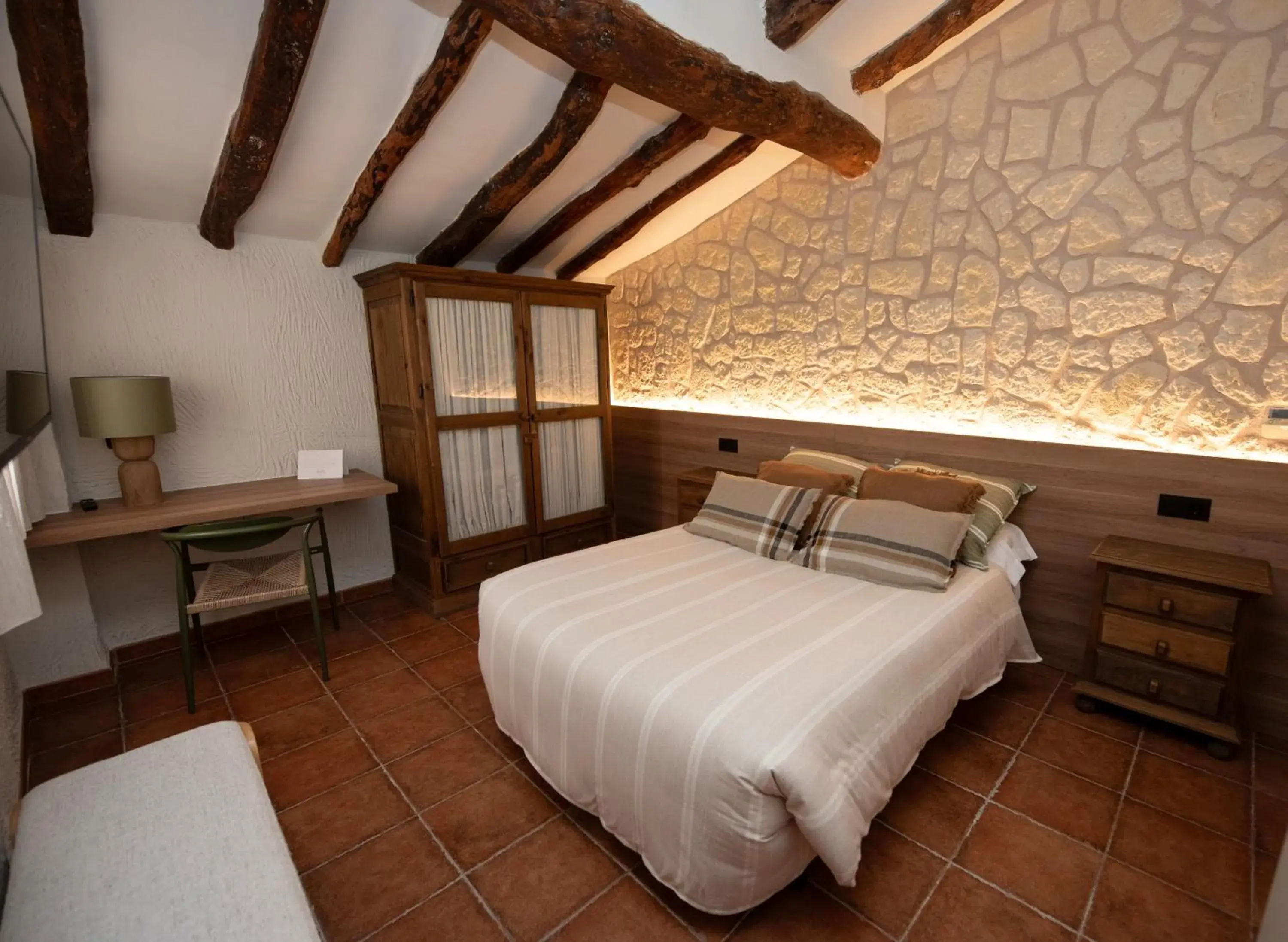 Double Room in Hotel Caseta Nova Double Room in Hotel Caseta Nova