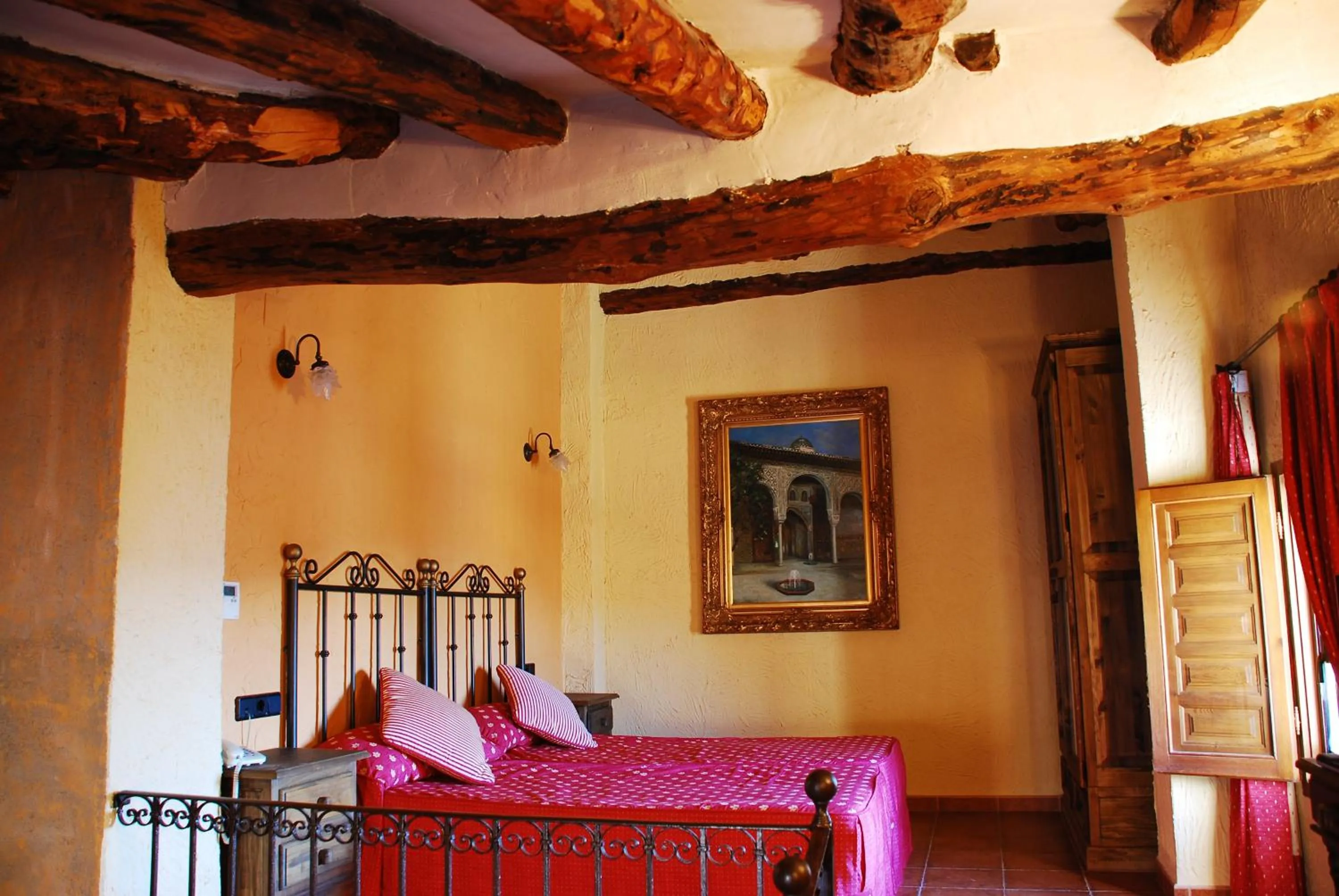 Bedroom, Bed in Hotel Caseta Nova