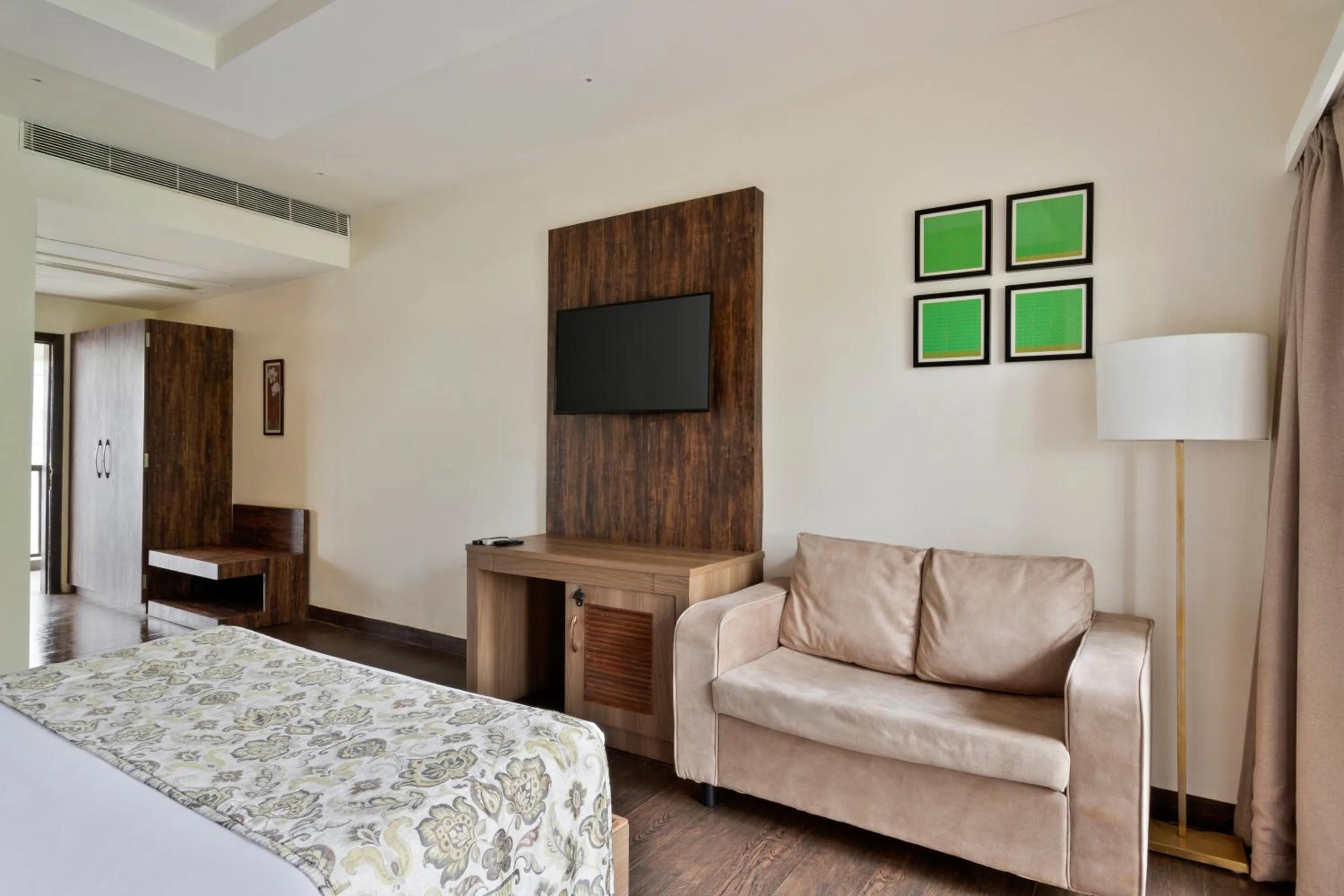 Bed in Riva Beach Resort