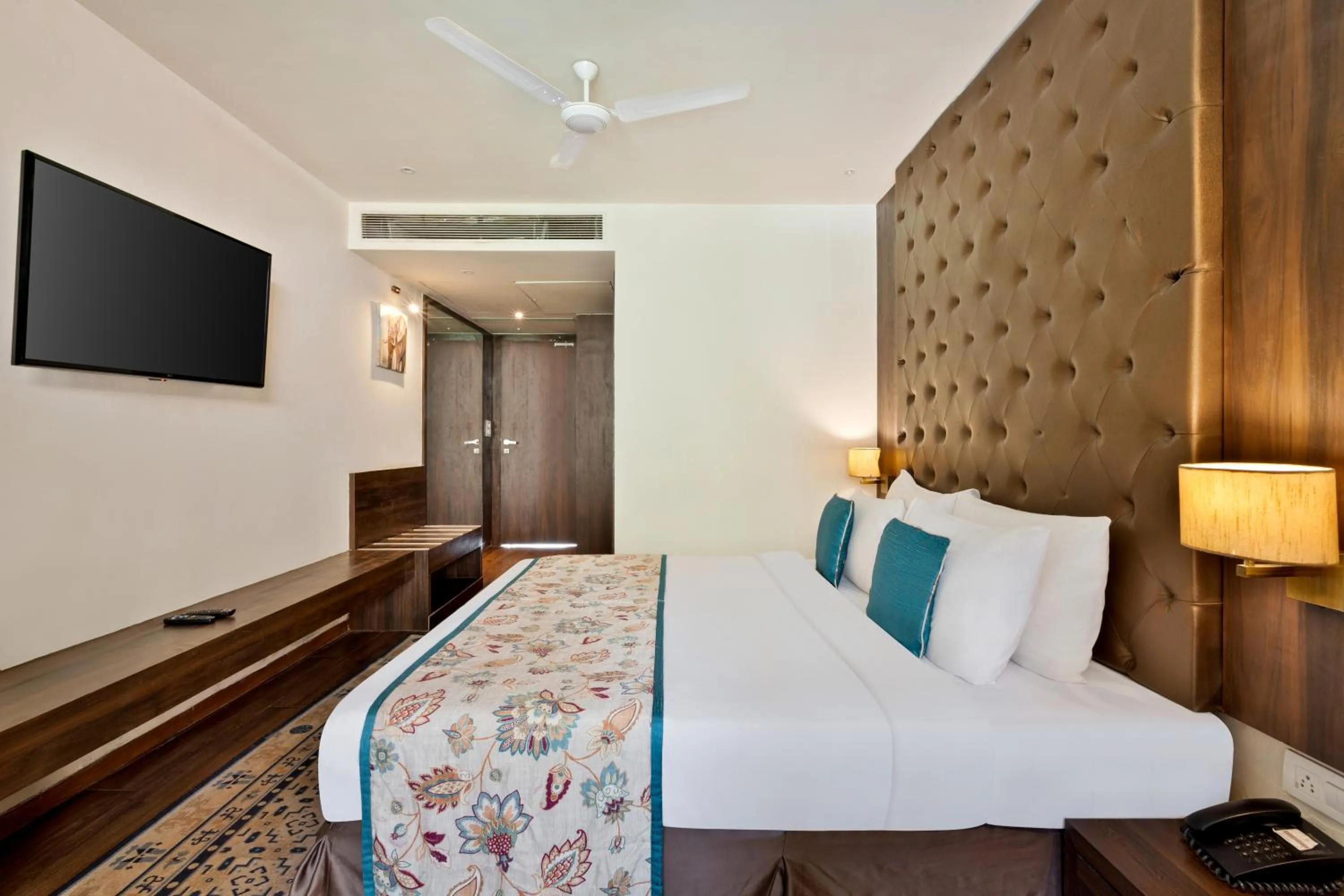 Bedroom, Bed in Riva Beach Resort