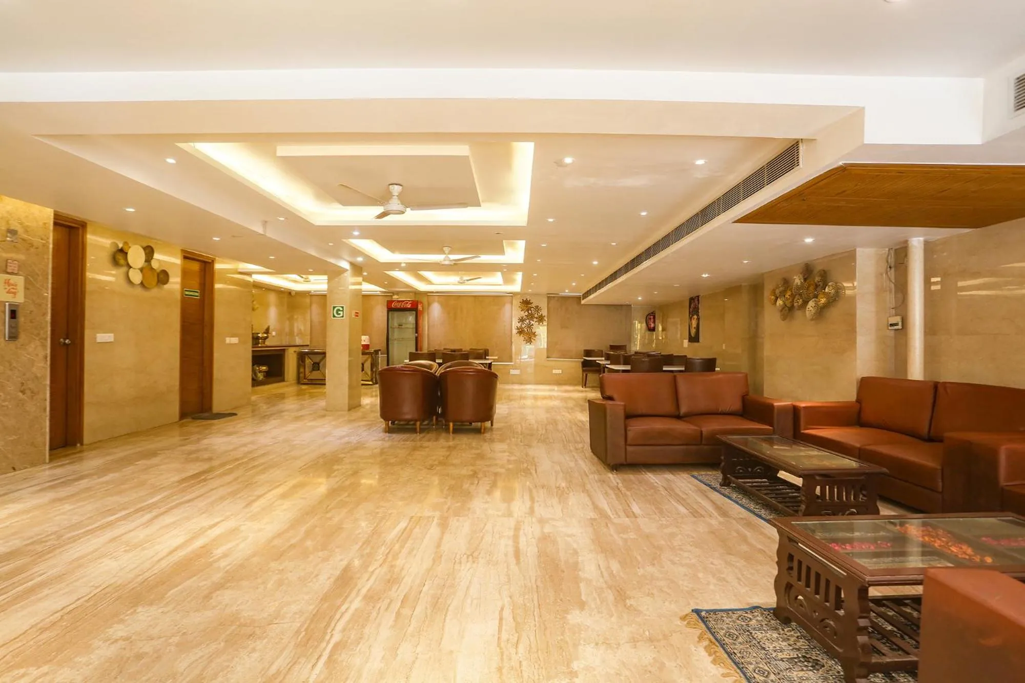 Restaurant/places to eat in FabHotel Prime Star 17 - Nr Yashobhoomi Convention Centre