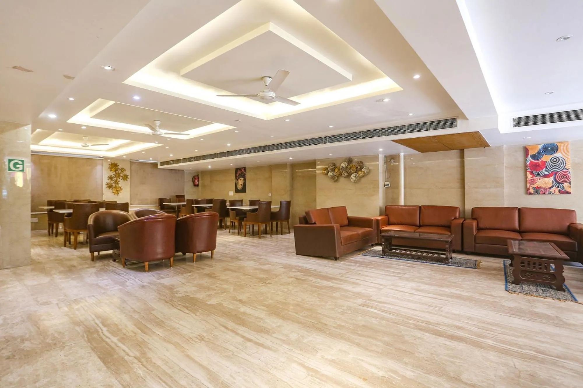 Restaurant/places to eat in FabHotel Prime Star 17 - Nr Yashobhoomi Convention Centre
