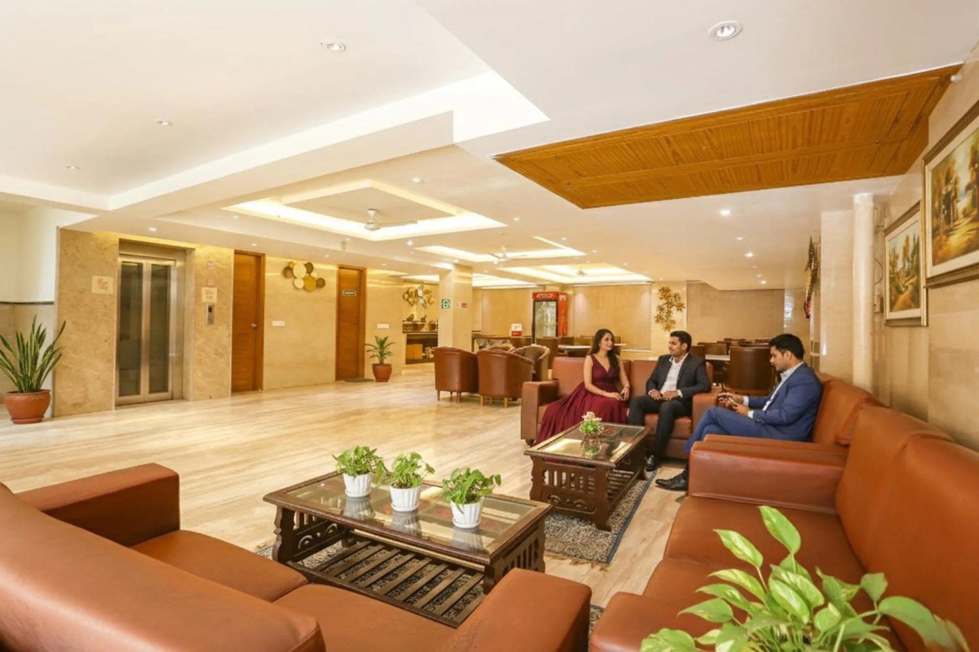 Seating area in FabHotel Prime Star 17 - Nr Yashobhoomi Convention Centre