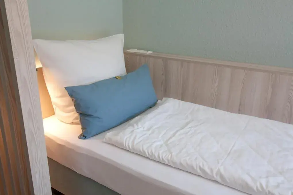 Single Room with Terrace - single occupancy in Hotel Garni Goldener Anker Single Room with Terrace - single occupancy in Hotel Garni Goldener Anker