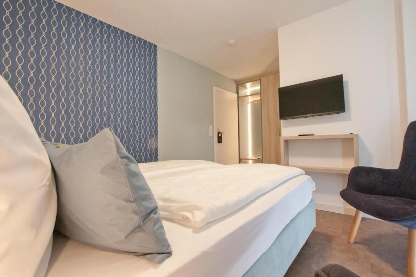 Bed in Hotel Garni Goldener Anker