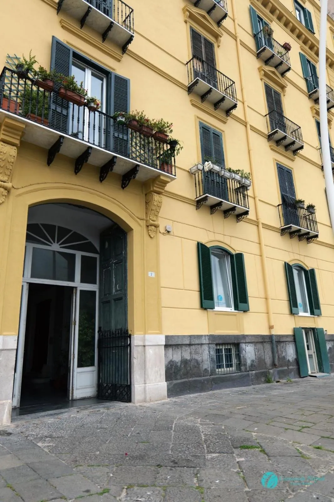 Property building in Caracciolo Napoli BeB