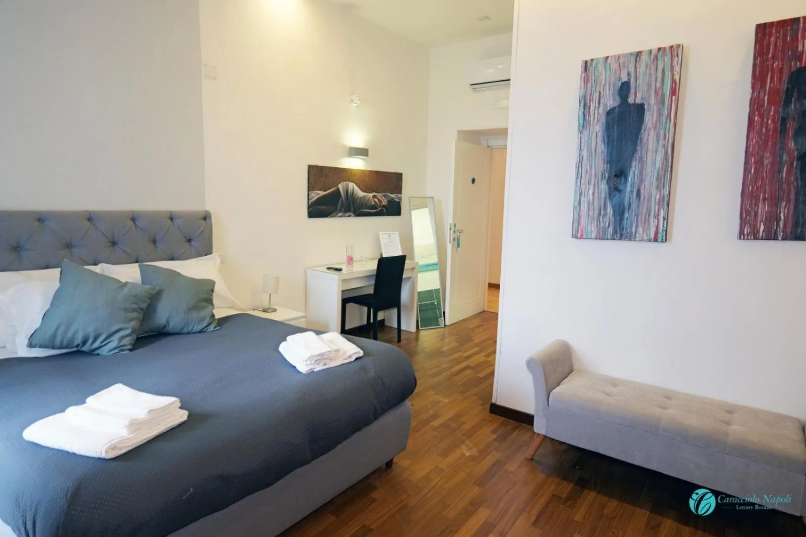 Bed in Caracciolo Napoli BeB