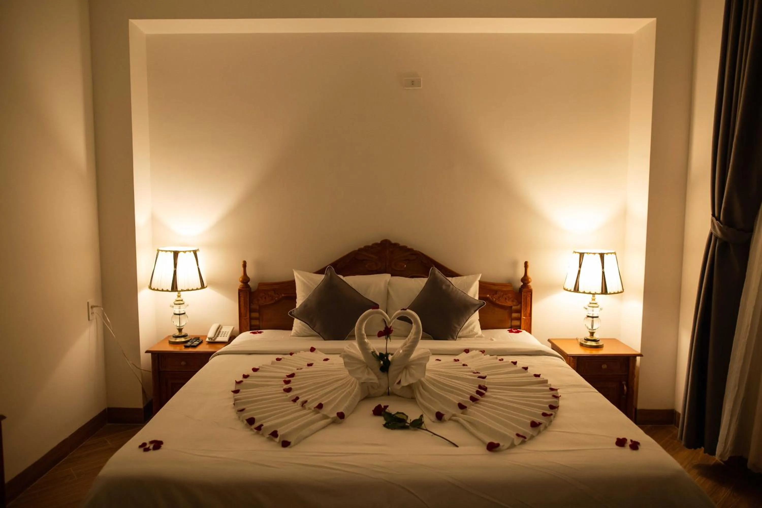 Photo of the whole room, Bed in Thanh Van Hotel Quy Nhon