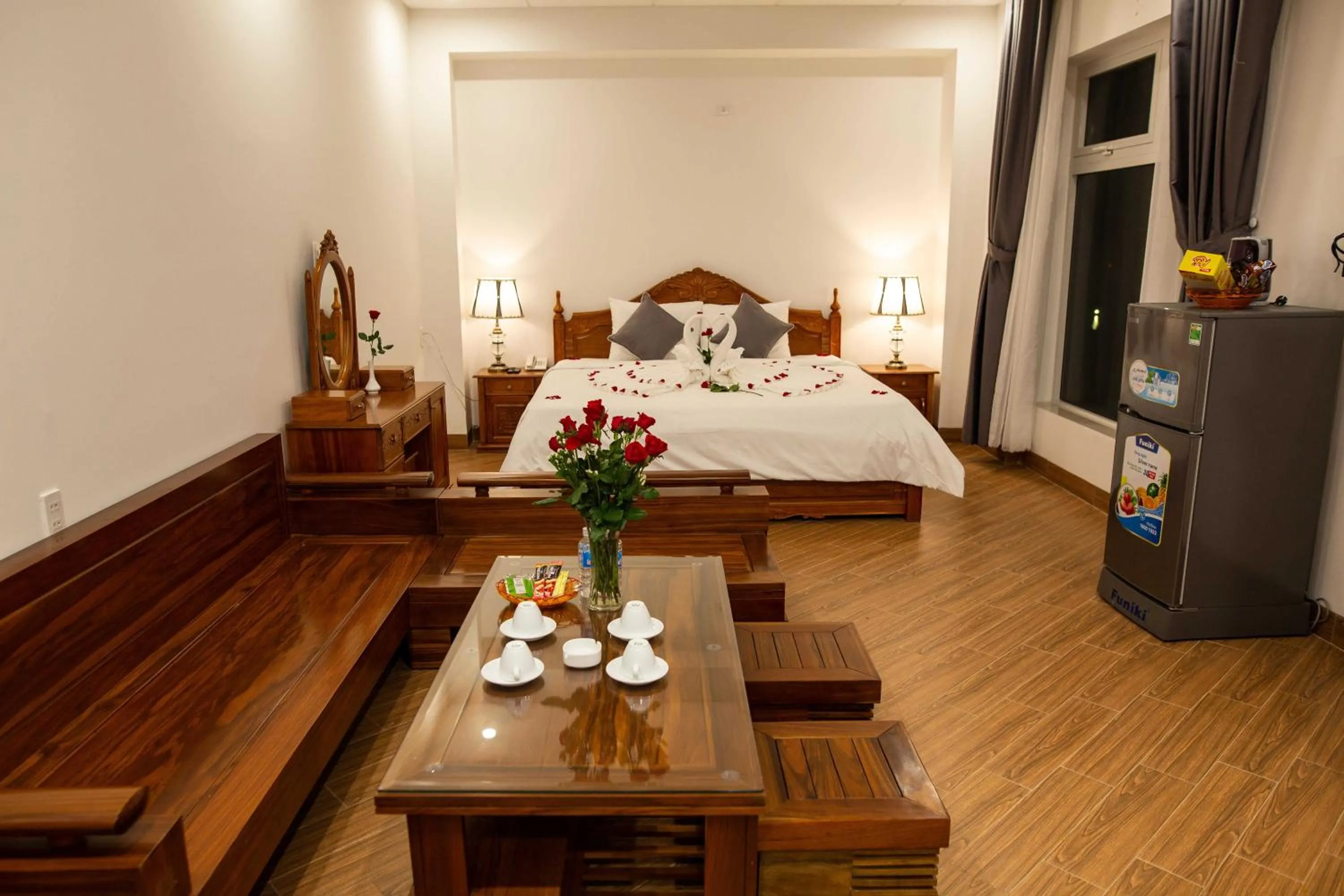 Photo of the whole room, Bed in Thanh Van Hotel Quy Nhon
